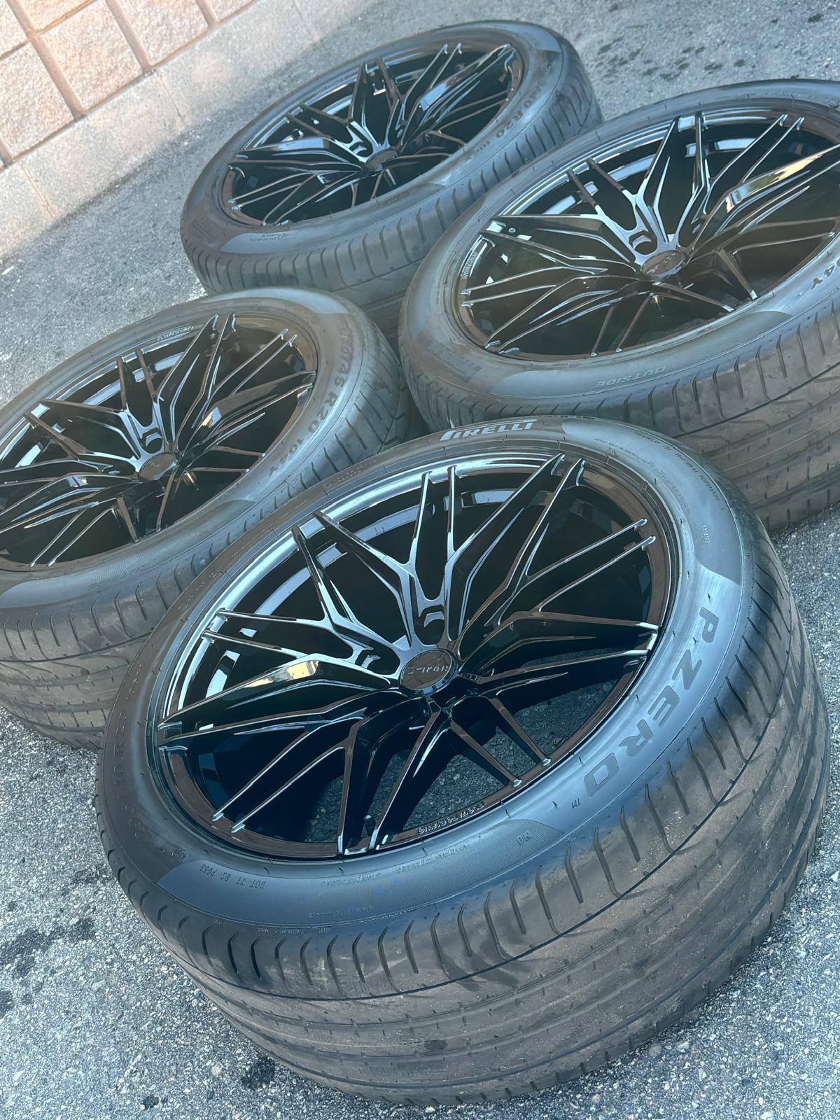 NEW 20”IKON-119(5x115)+used Pirelli-Charger/Challenger/300/Magn - photo 2