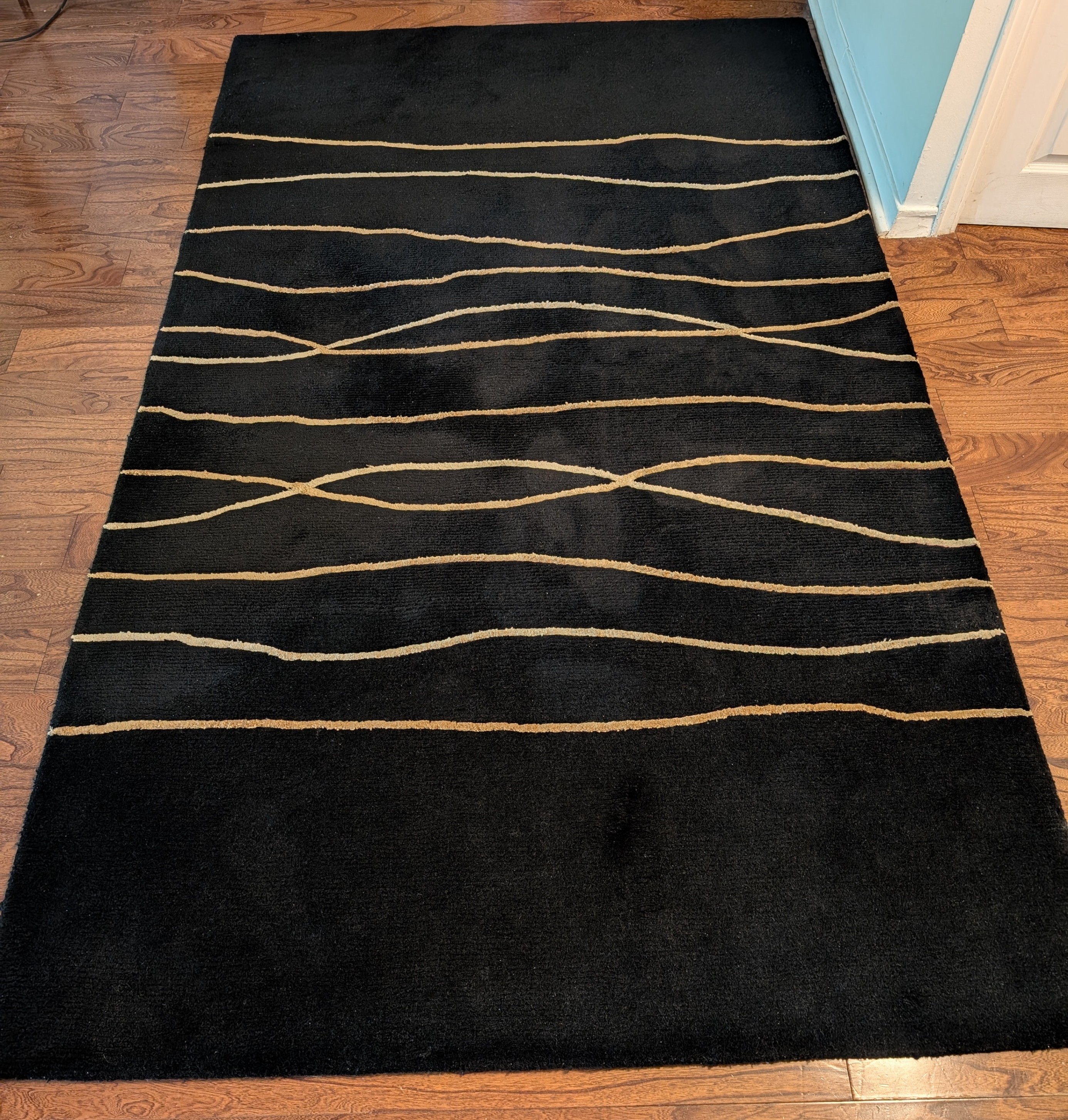 8' x 5' contemporary wool area rug