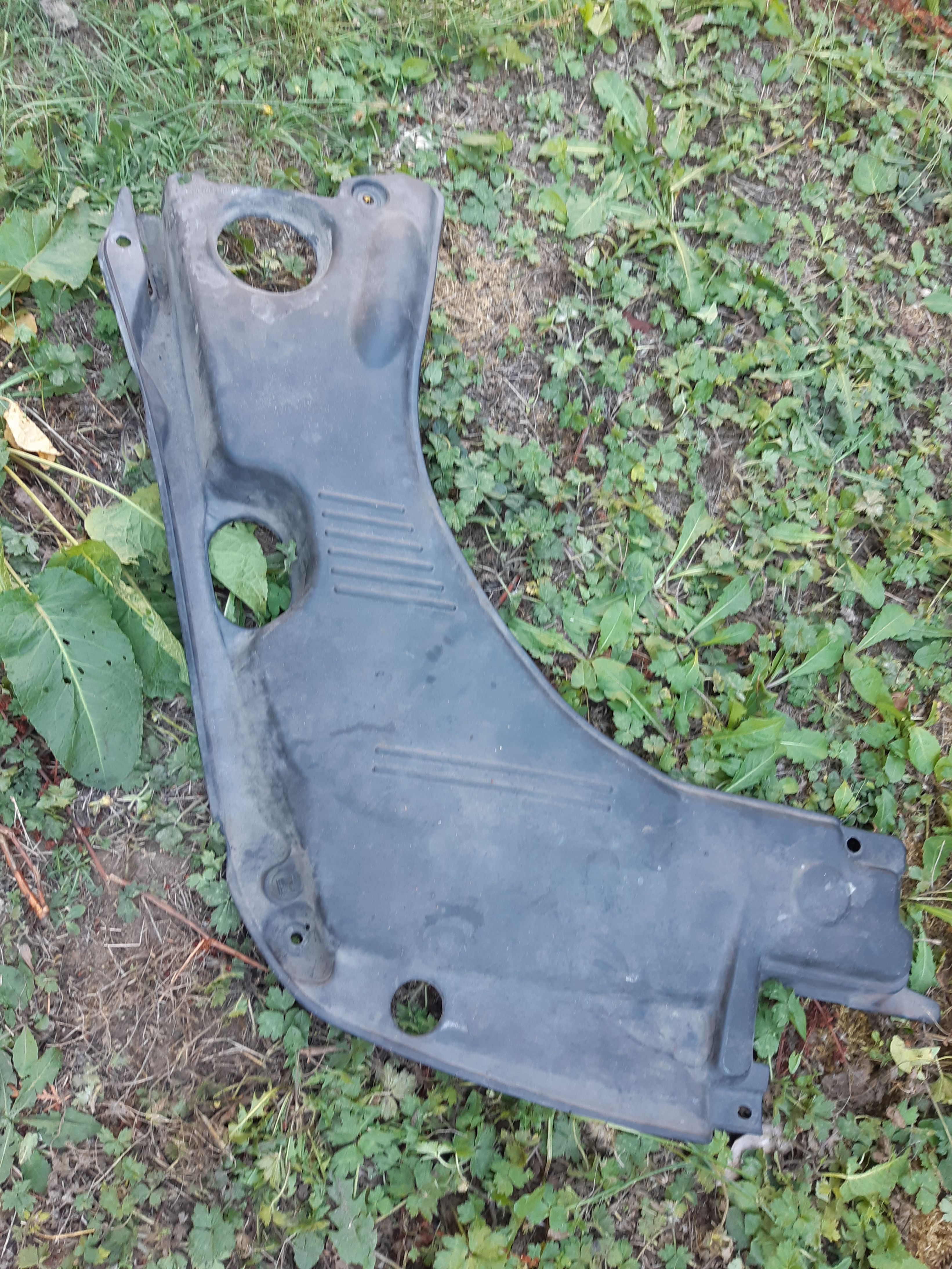 Toyota Celica 00-05 GT/GTS Engine Right Cover