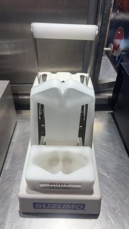 Suzumo Manual Onigiri Rice Ball Maker - photo 2