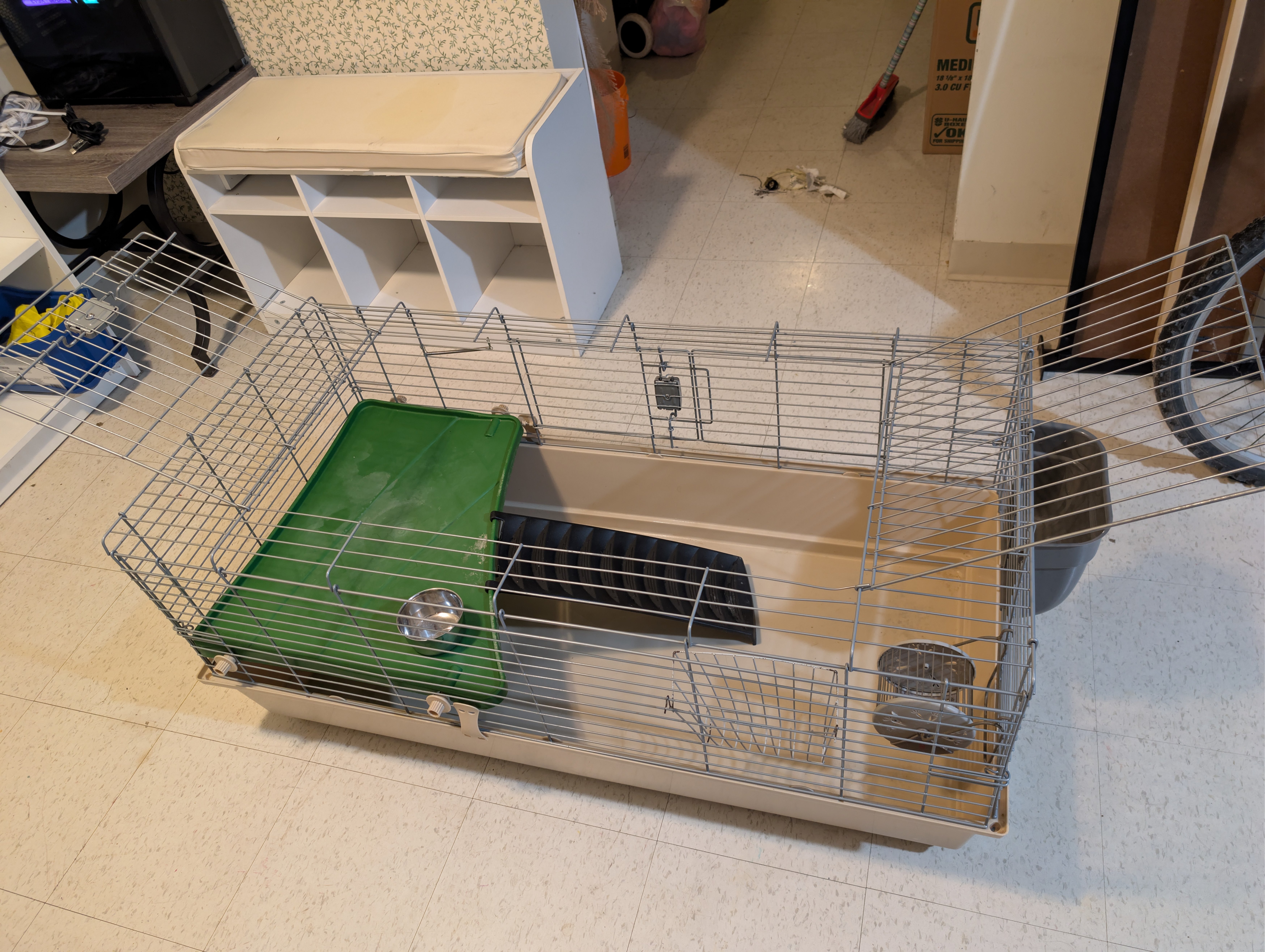 Large Pet Habitat (Guinea Pig, Dwarf Rabbit) with Accessories - photo 3