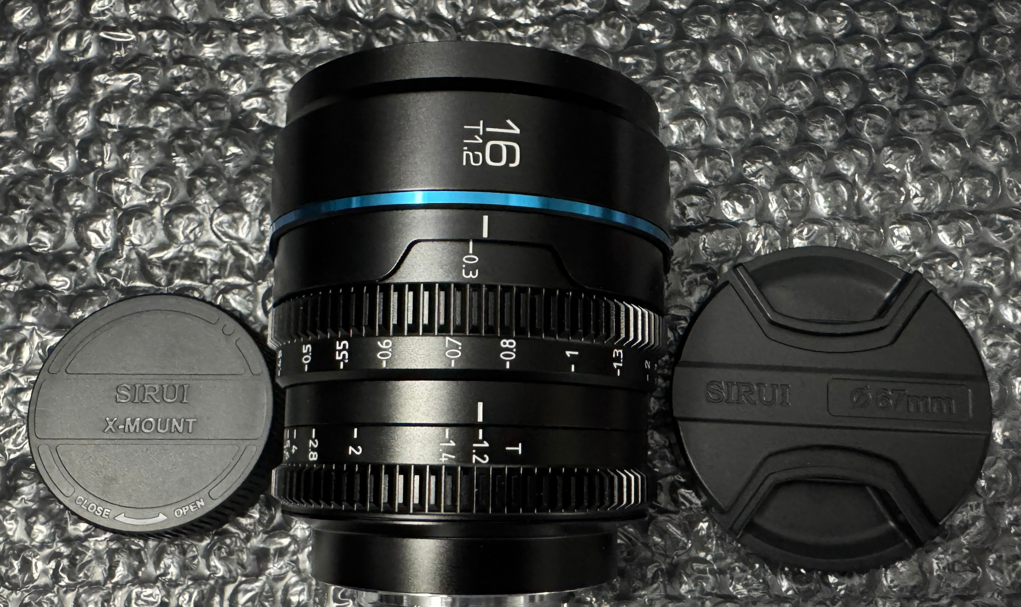 BNIB SIRUI 16mm T1.2 Nightwalker Cine Lens with 3 yrs. warranty - photo 3