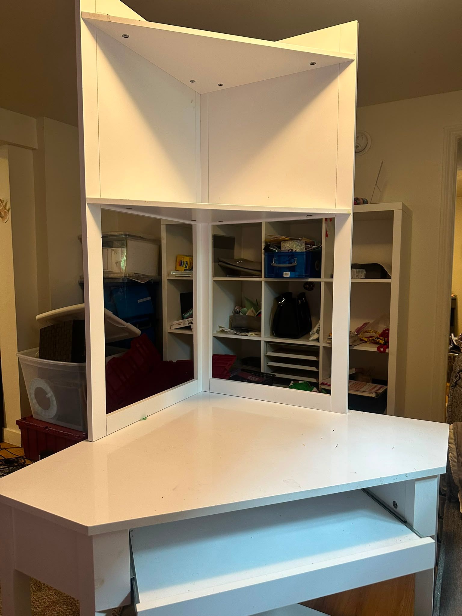 Corner desk with top shelf (removable) - photo 2
