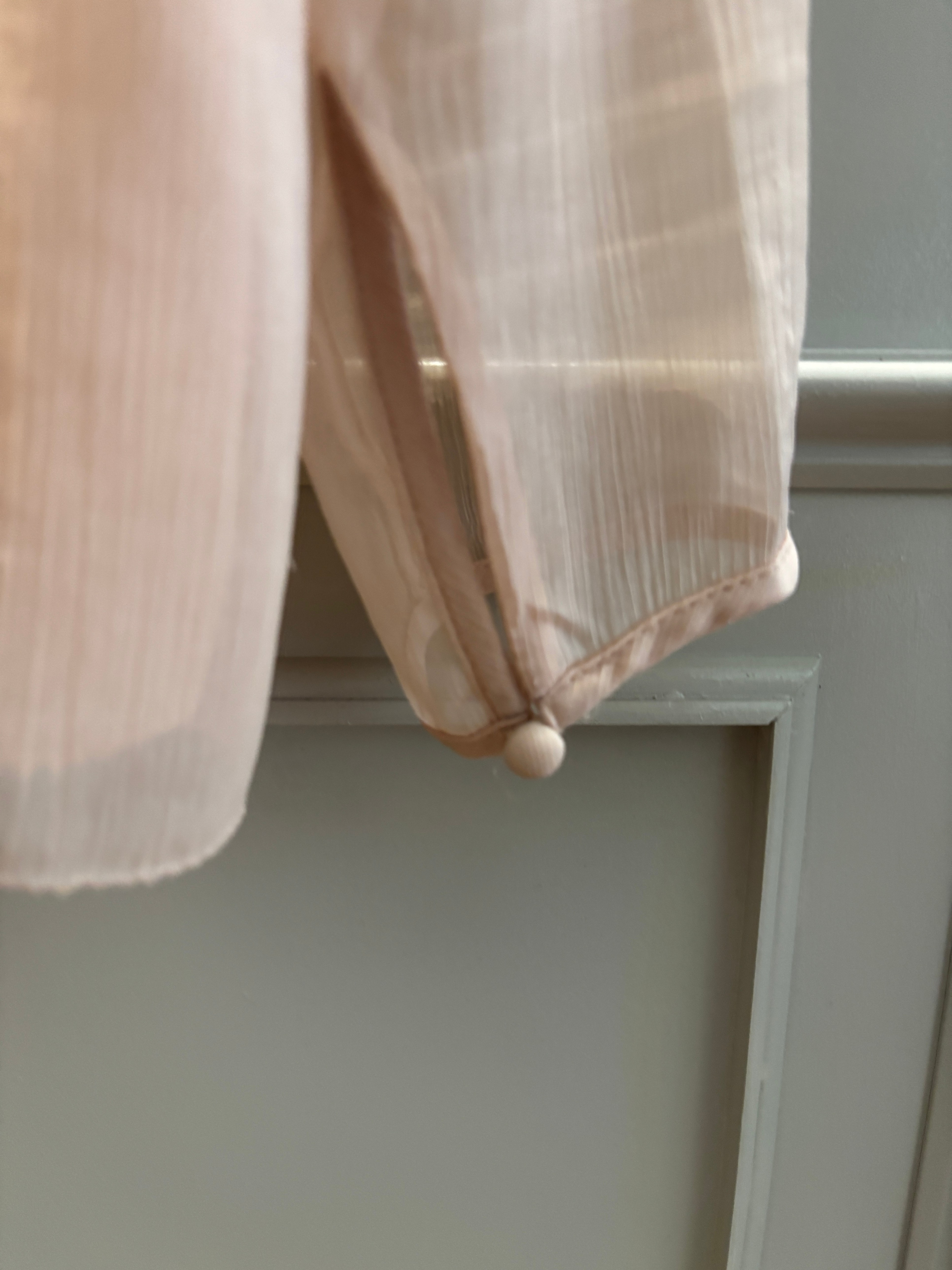 H&M Soft Pink Chiffon Ruffle Blouse (Size US 10 / EUR 40) - photo 5