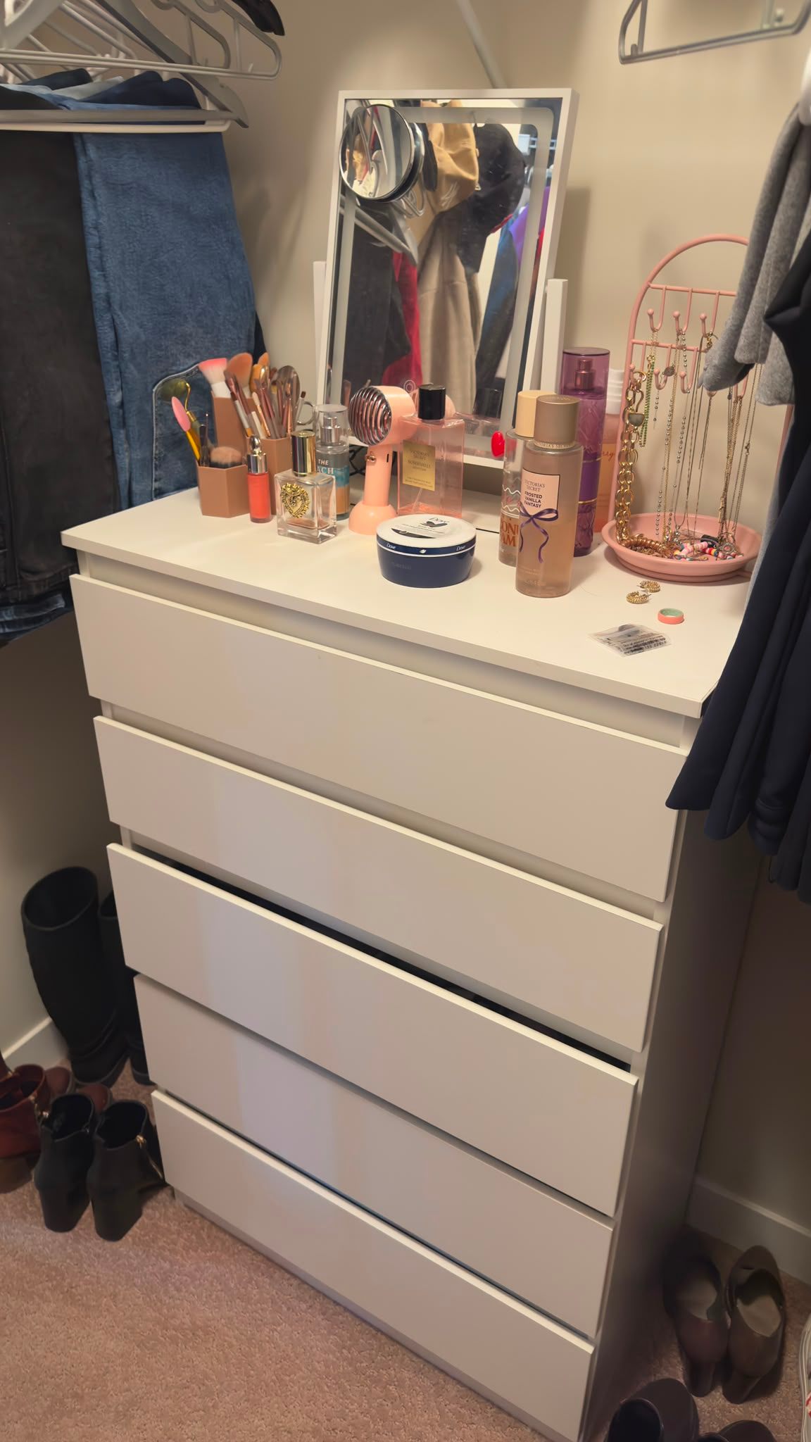 MUST GO MOVING SALE - 4-Drawer Dresser