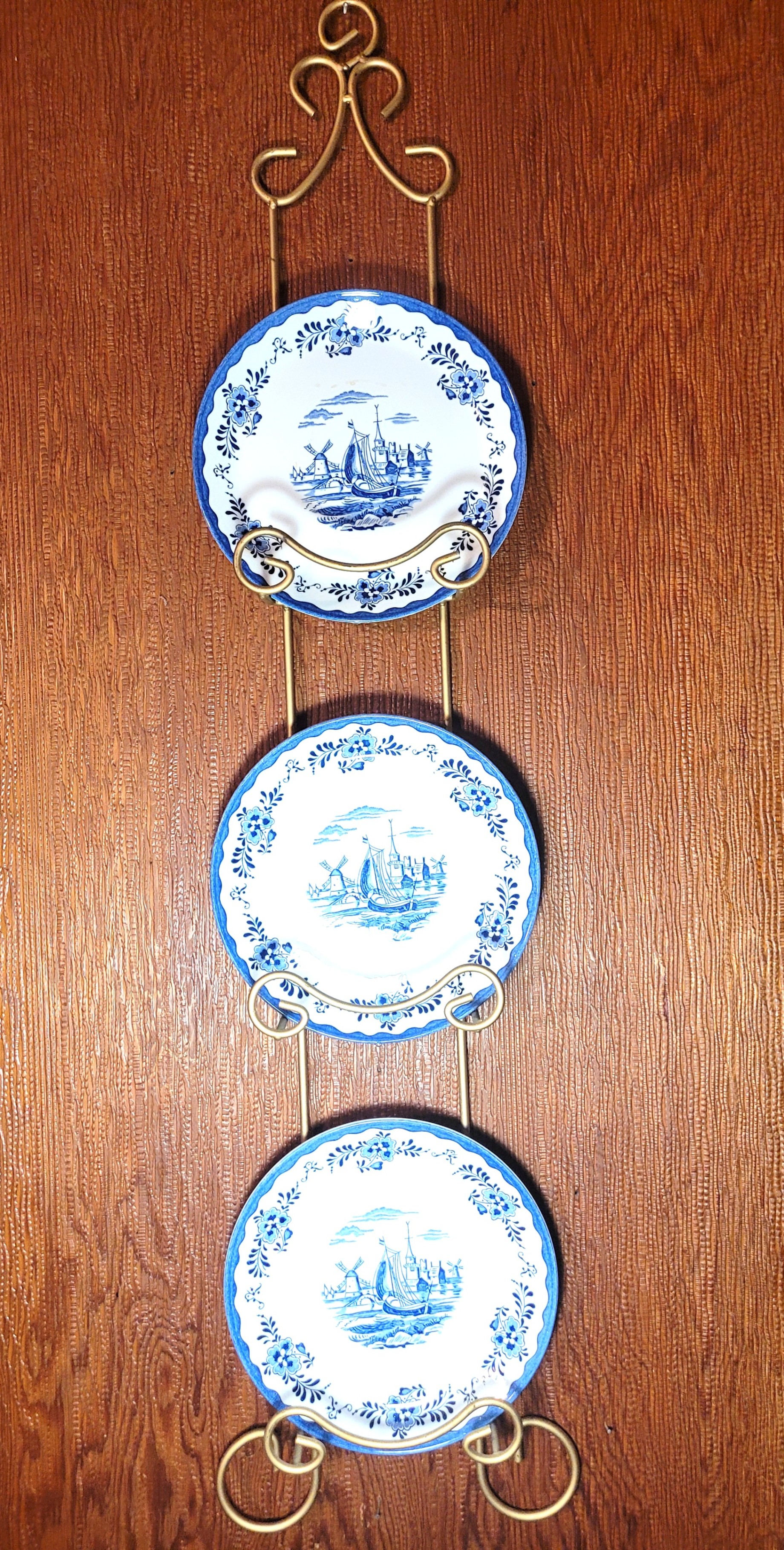 1974 Johnson Broth. Holland Blue White Ironstone Plates/Holder
