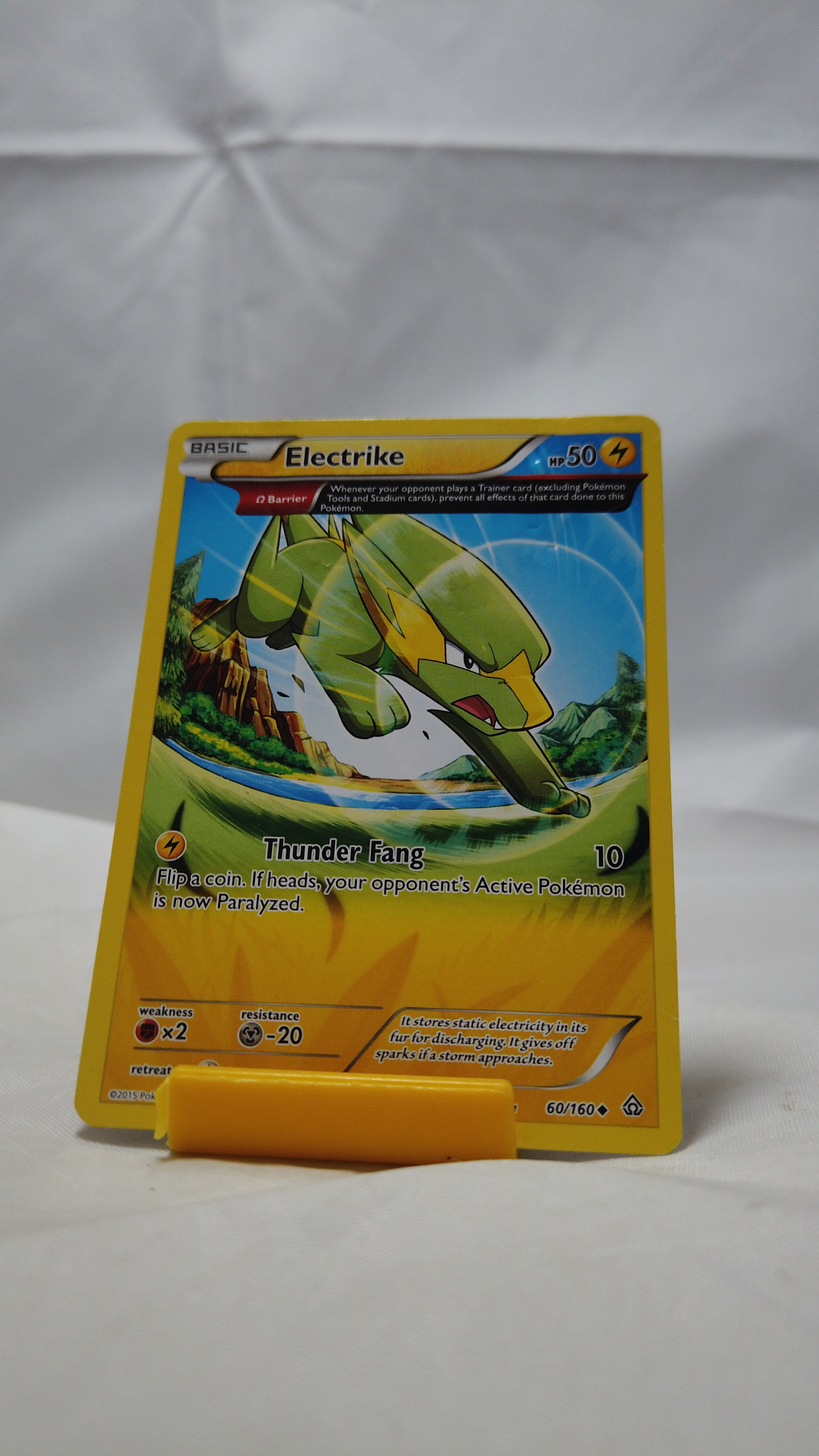 Pokemon Electrike 060/160 Primal Clash Uncommon Damaged