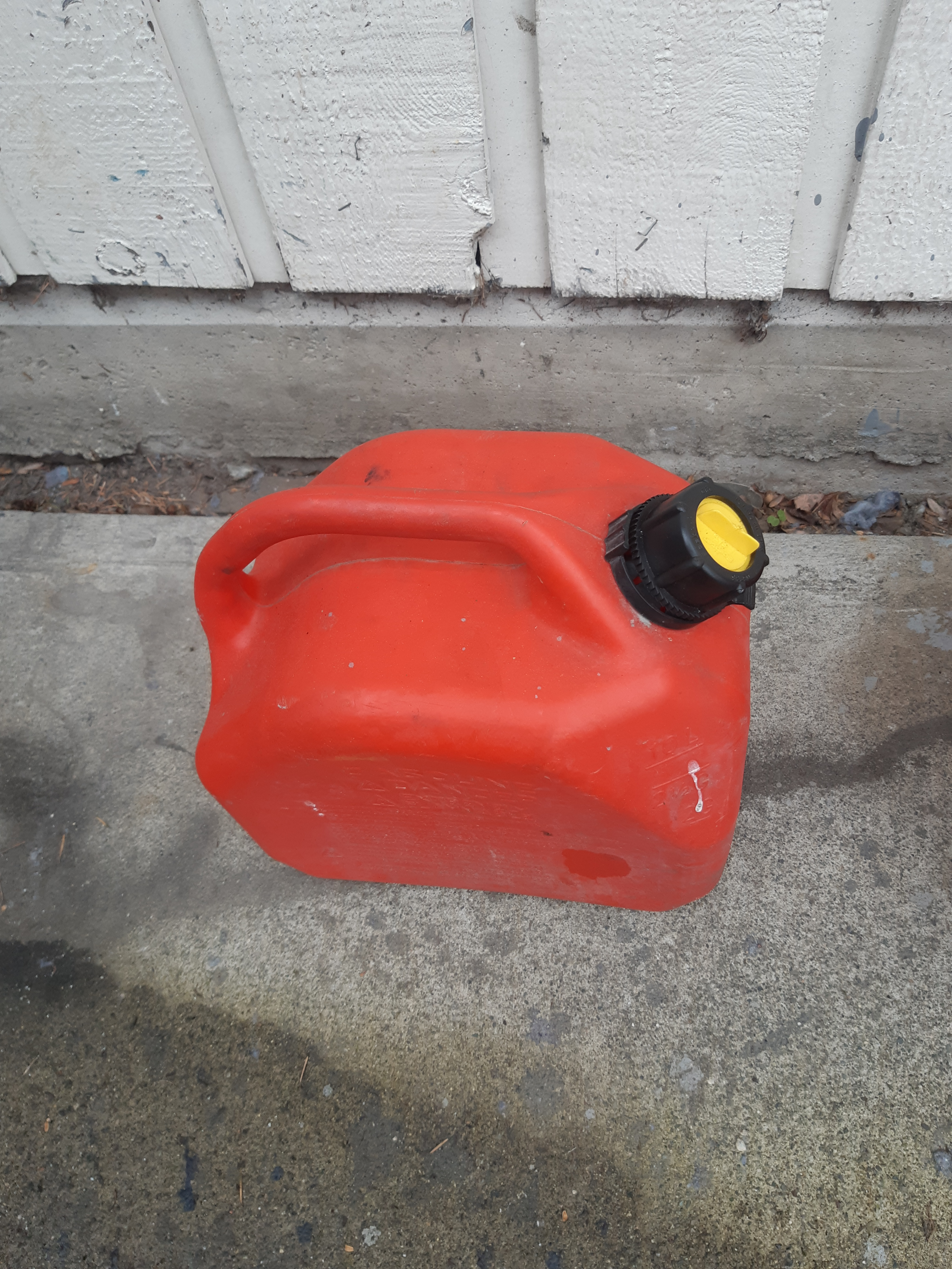Jerry Gas Cans ( C ad 4 Prices) - photo 3
