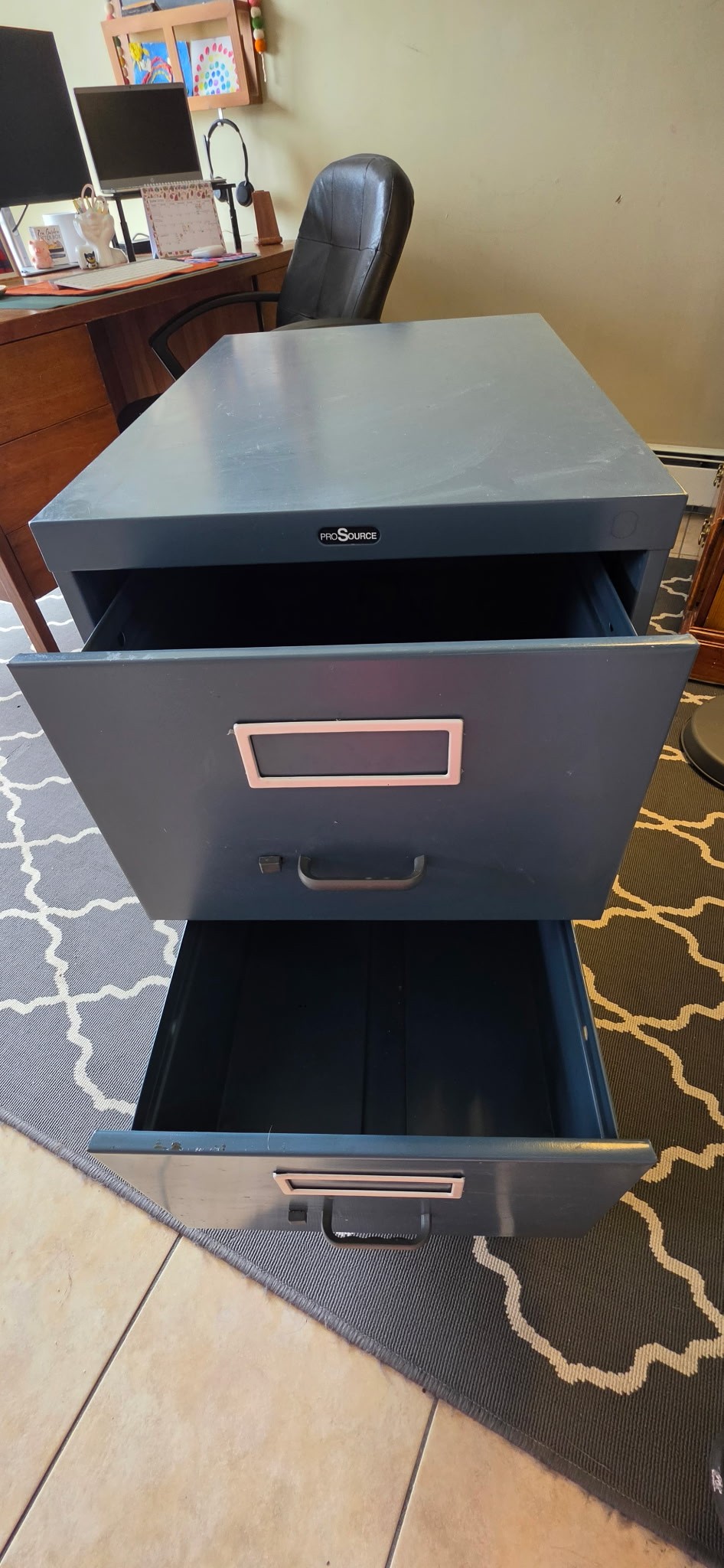 Commercial-Grade 2-Drawer Filing Cabinet - photo 2