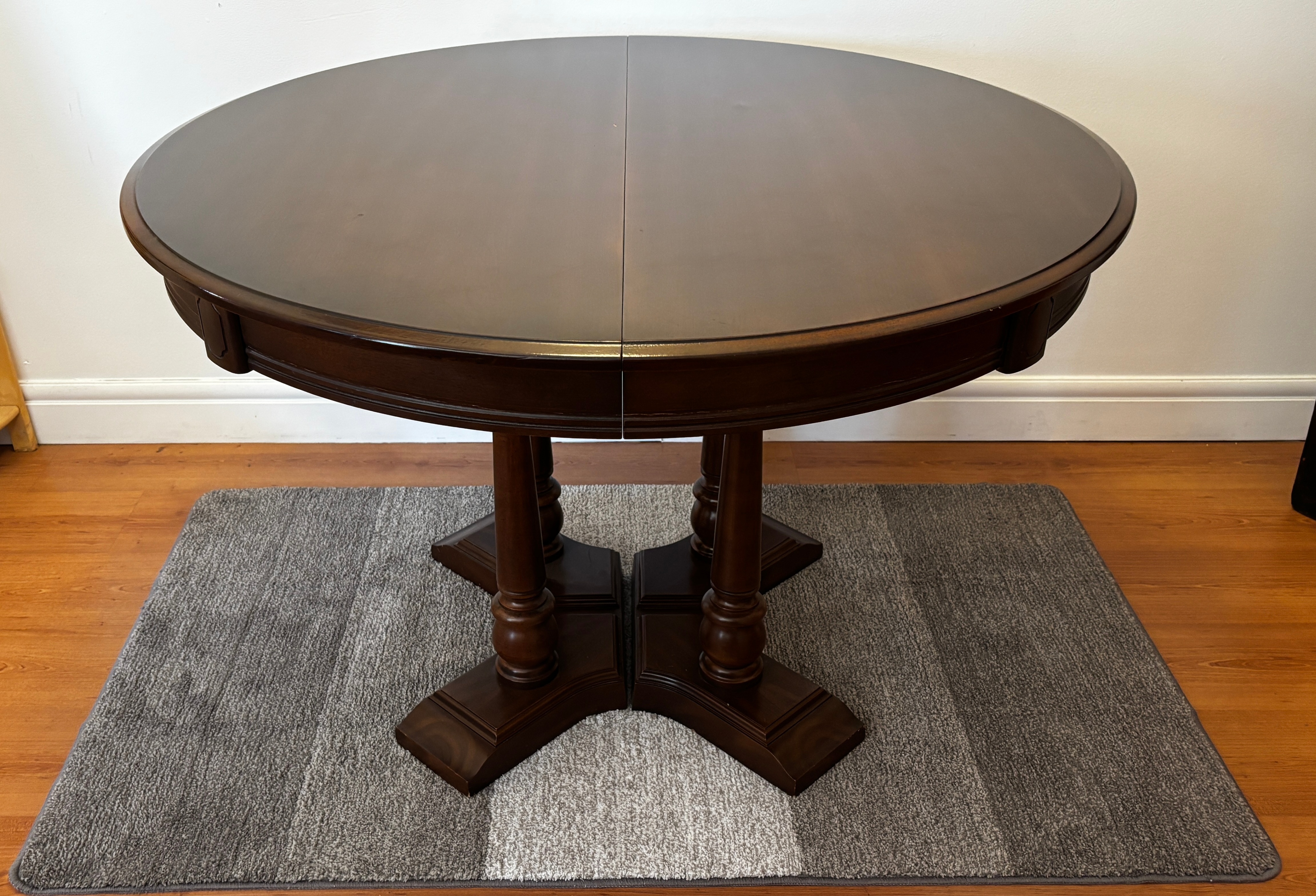 SOLID WOOD PEDESTAL DINING ROOM Table + Four chairs - photo 5