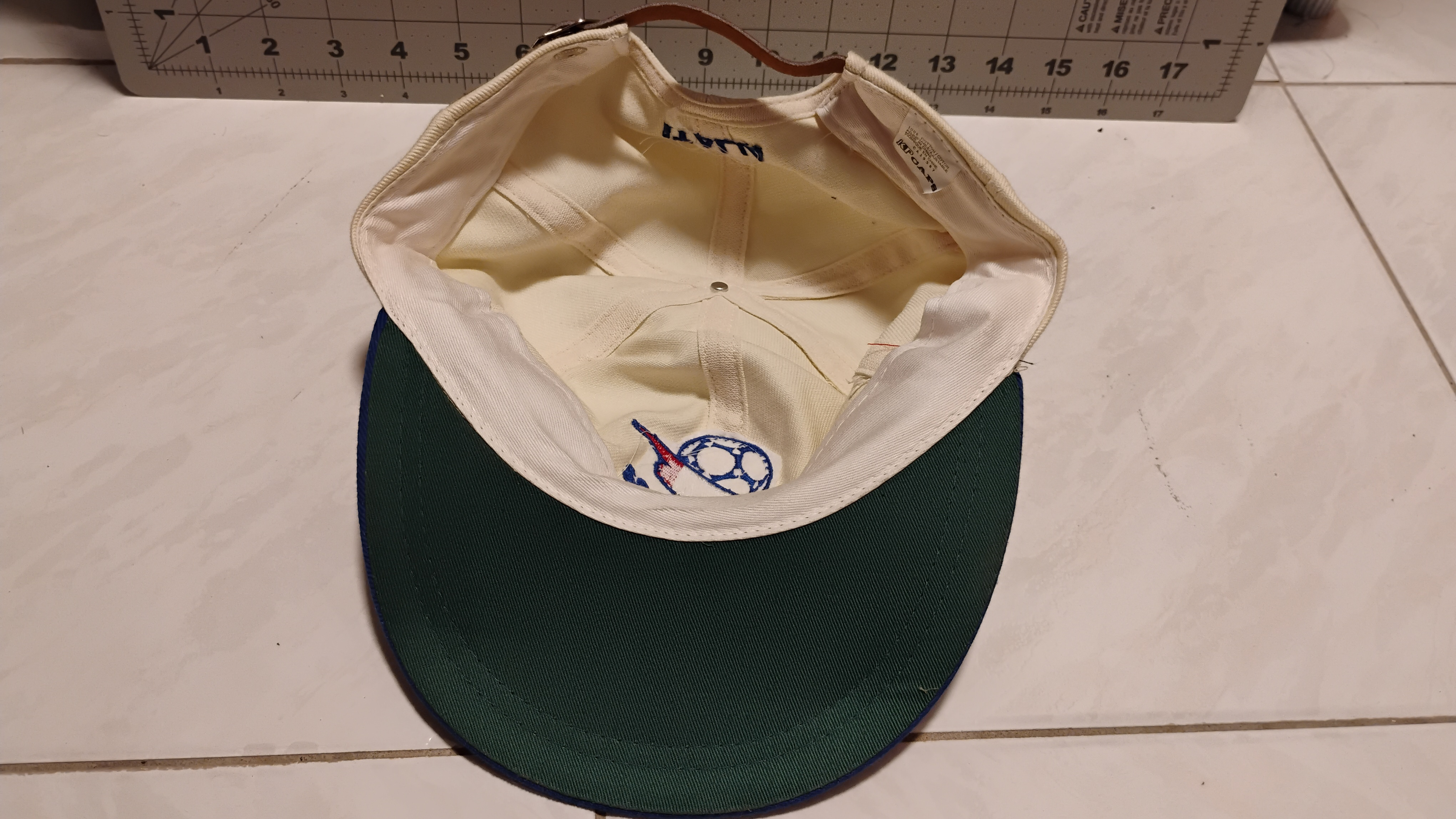 FIFA World 98 Italy Hat With Cloth Strap White Version - photo 3