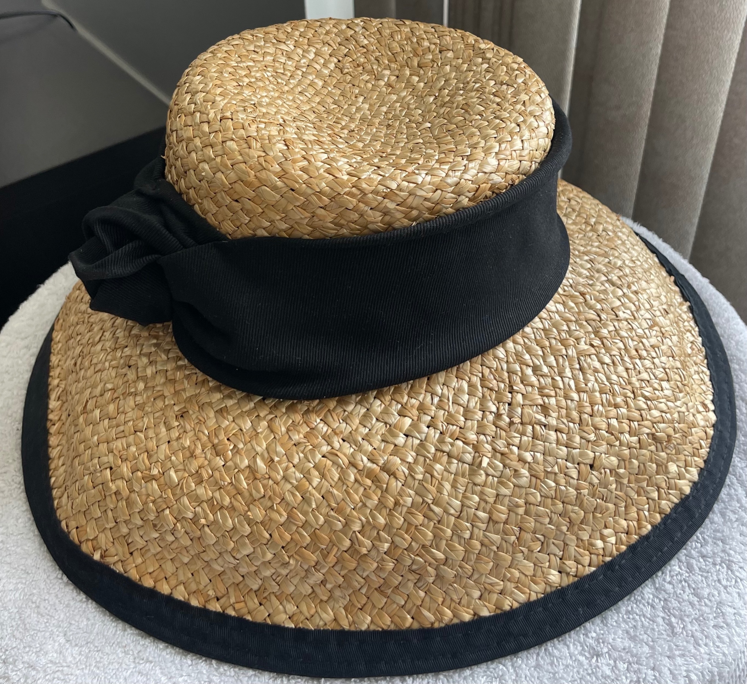 Luxury Eric Javits USA Wide Brim Squishee Sun Hat
