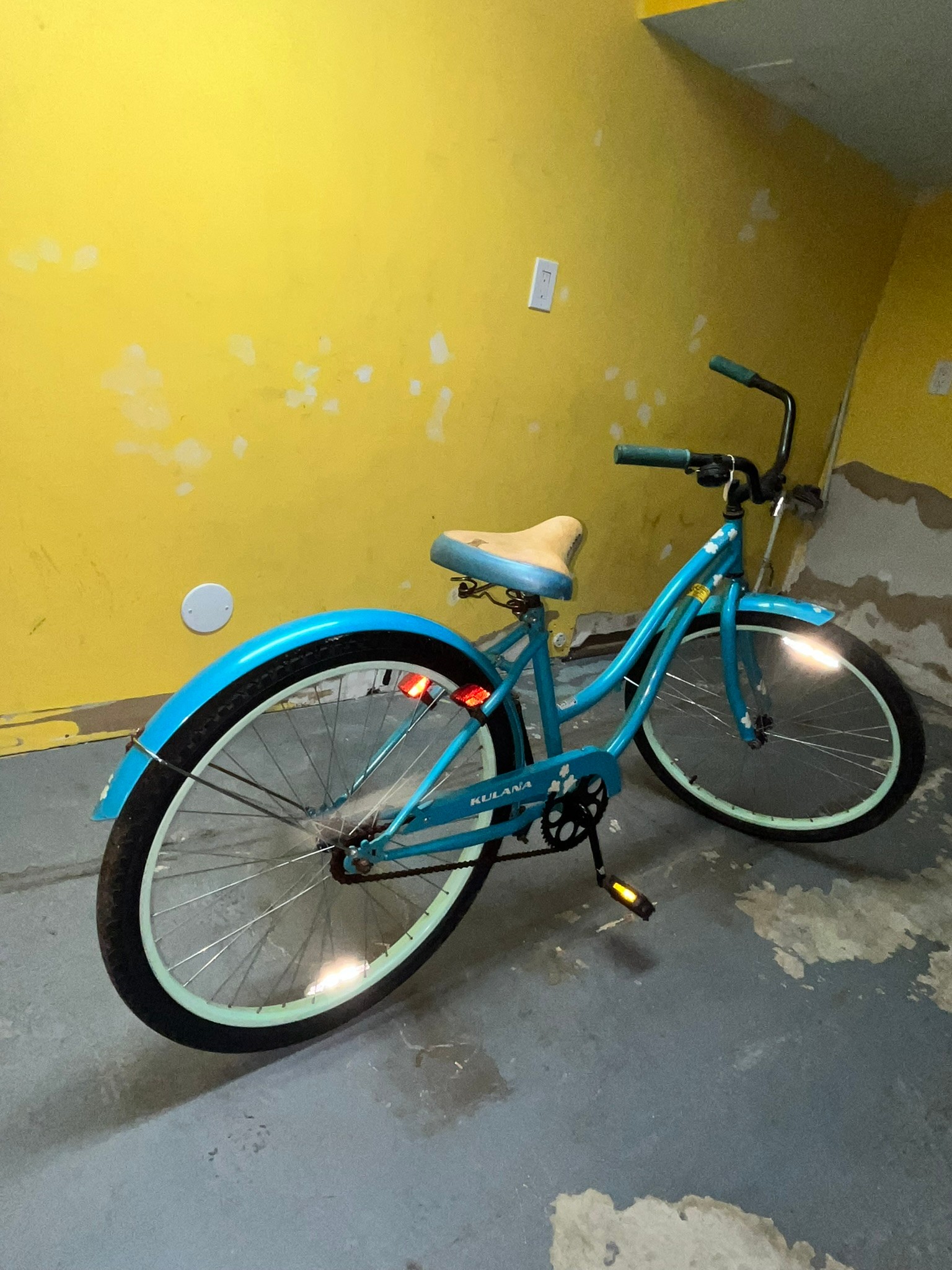 Used Blue Kulana Cruiser Bicycle - photo 2