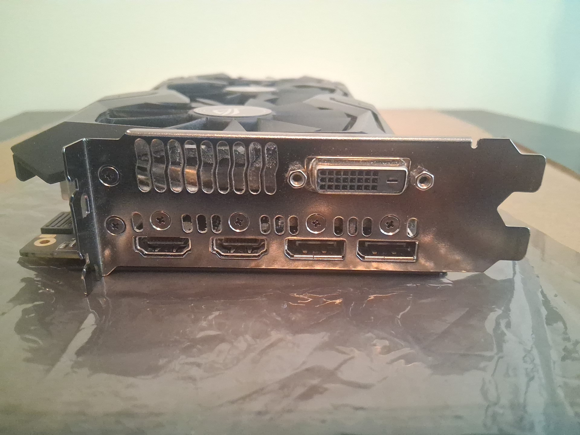 ASUS ROG Strix GTX 1070 8gb Gaming GPU - photo 3