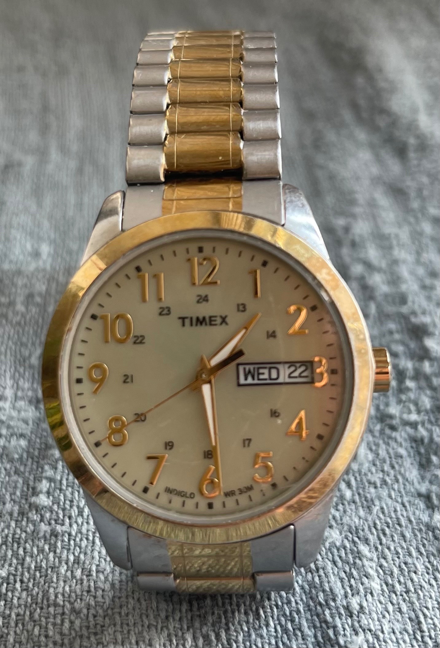 Timex Two-Tone Indiglo Stretch Watch (Working)