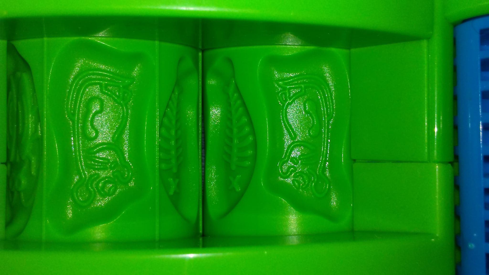 Play Doh Trash Tossin Rowdy Garbage Truck - 12 Inches - photo 3