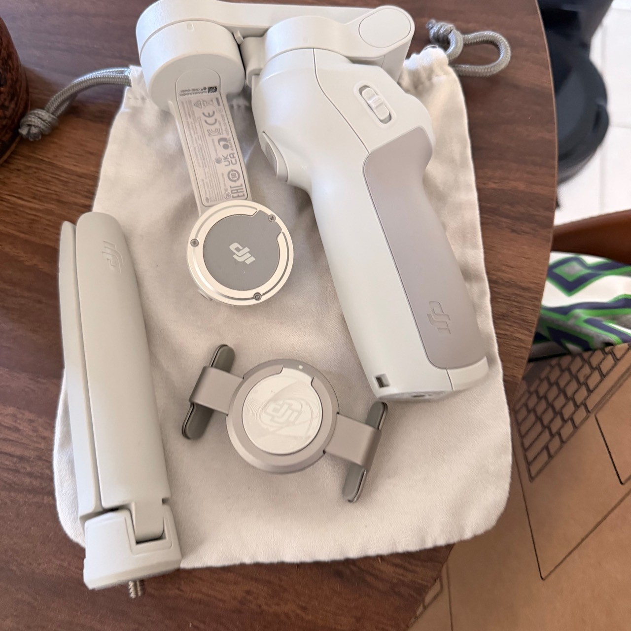 DJI OM 4 Smartphone Gimbal Bundle - Like New - photo 2