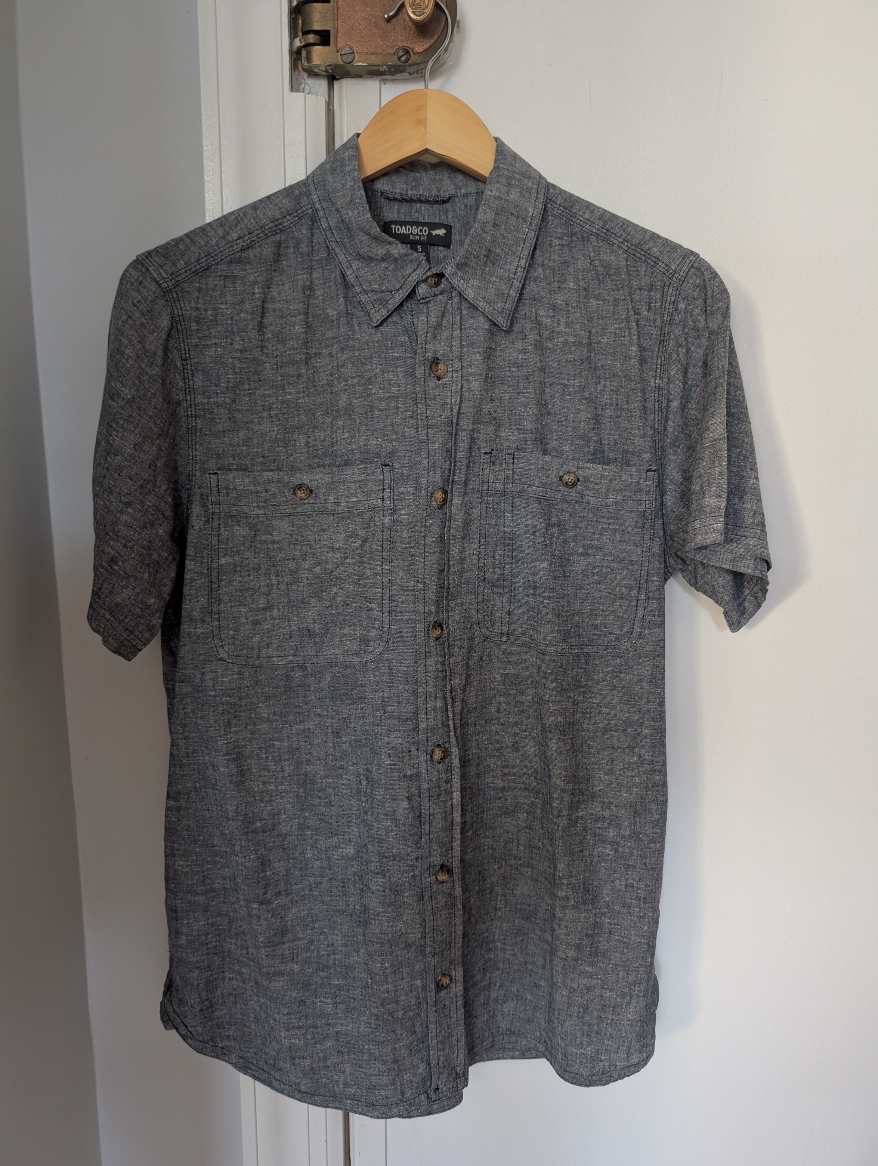 Toad & Co Taj Hemp Performance Short Sleeve Shirt (Gray) (Small)