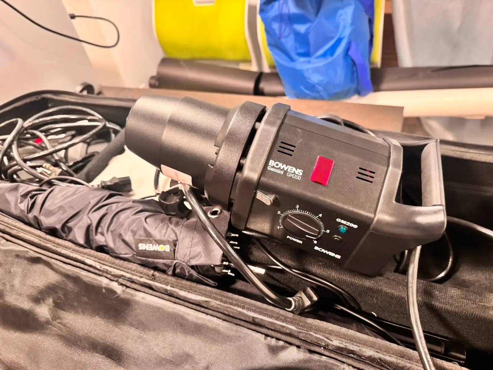 Bowens Gemini GM200 Monolight Flash for Photography - 2 units