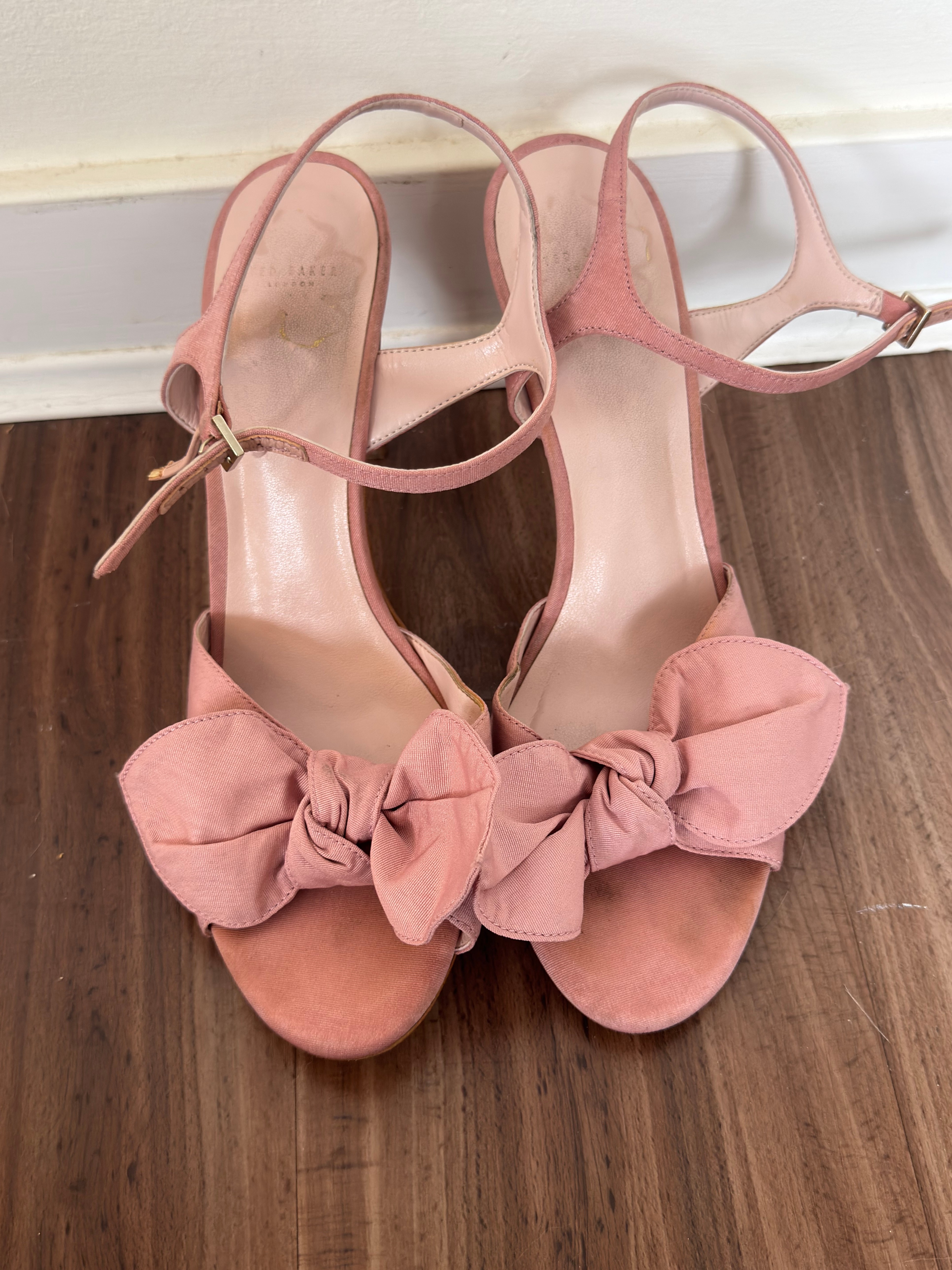 Ted Baker Pink Bow Heeled Sandals – Women's Size 39