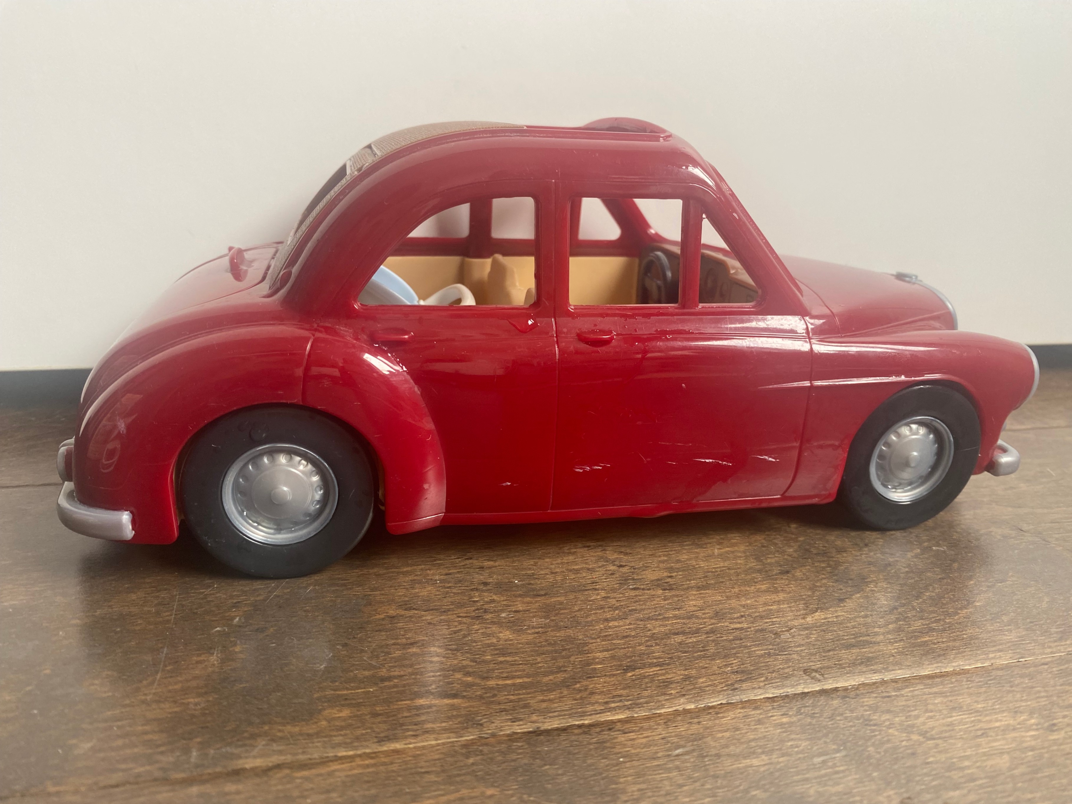 Calico Critters Family Cruising Car