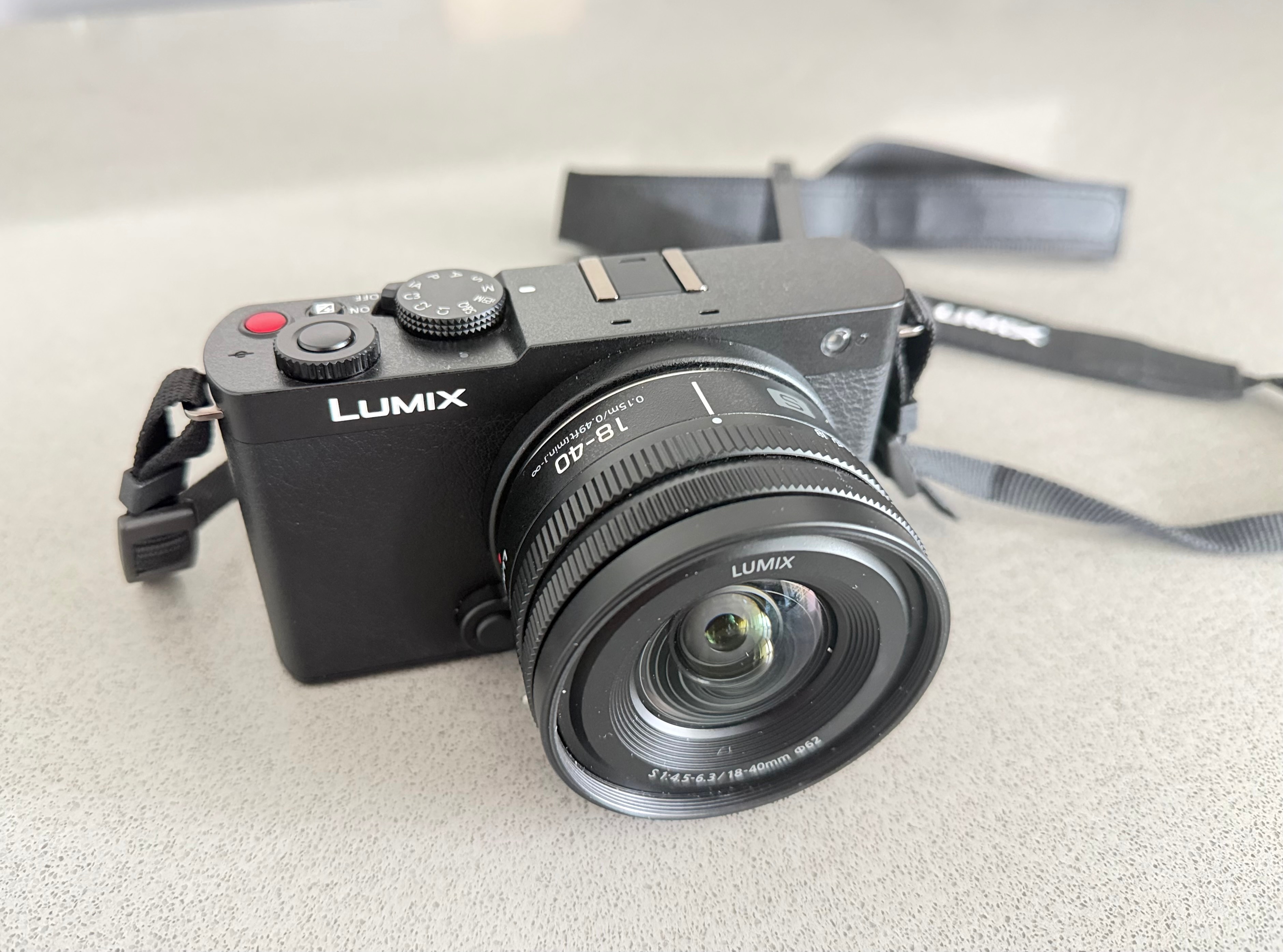 Panasonic Lumix S9 Mirrorless Camera + 18–40mm Kit Lens - photo 2