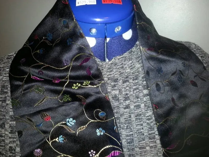 Leah Bazian Designer Embroidered Black And Colourful Scarf In... - photo 3