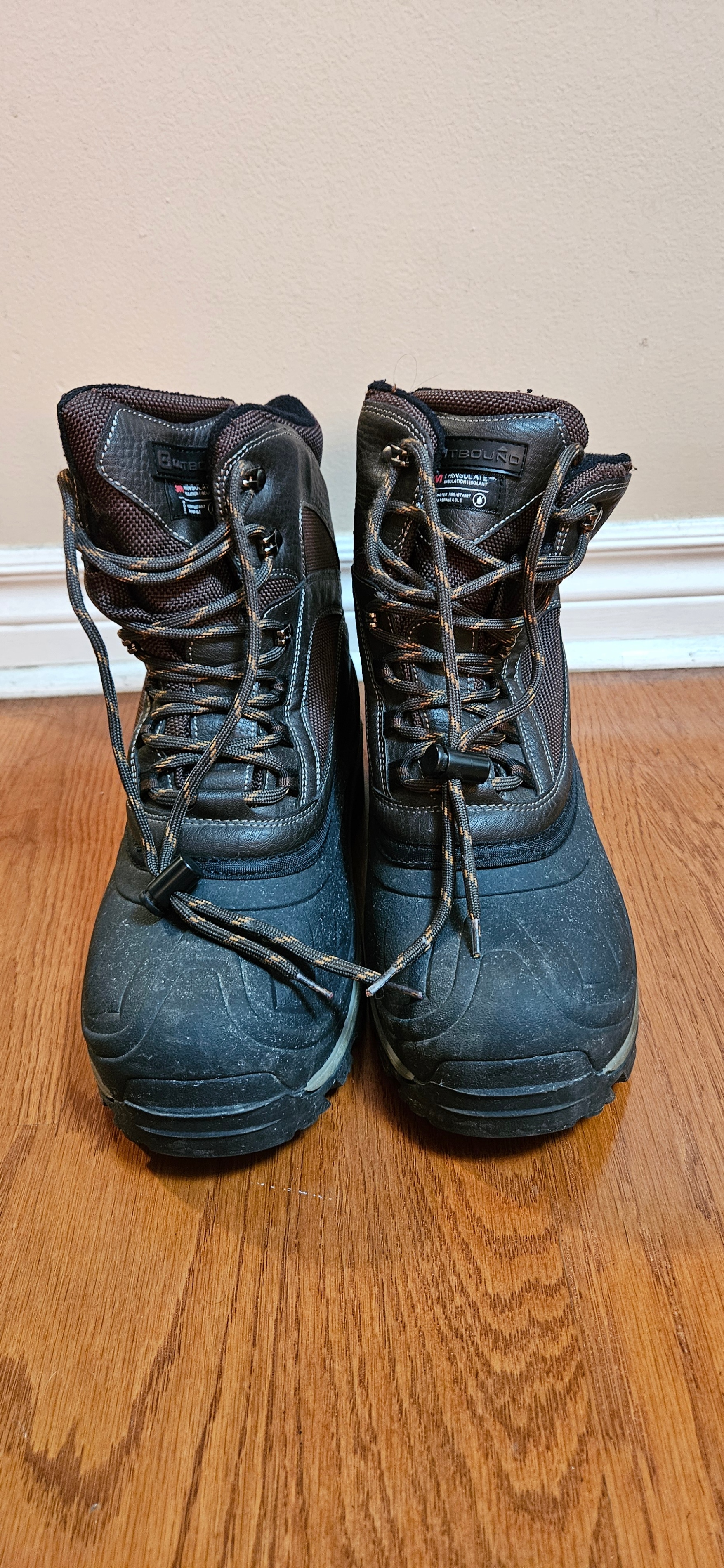 BRAND NEW OUTBOUND MEN'S ICEBREAKER WINTER BOOT - SIZE 10