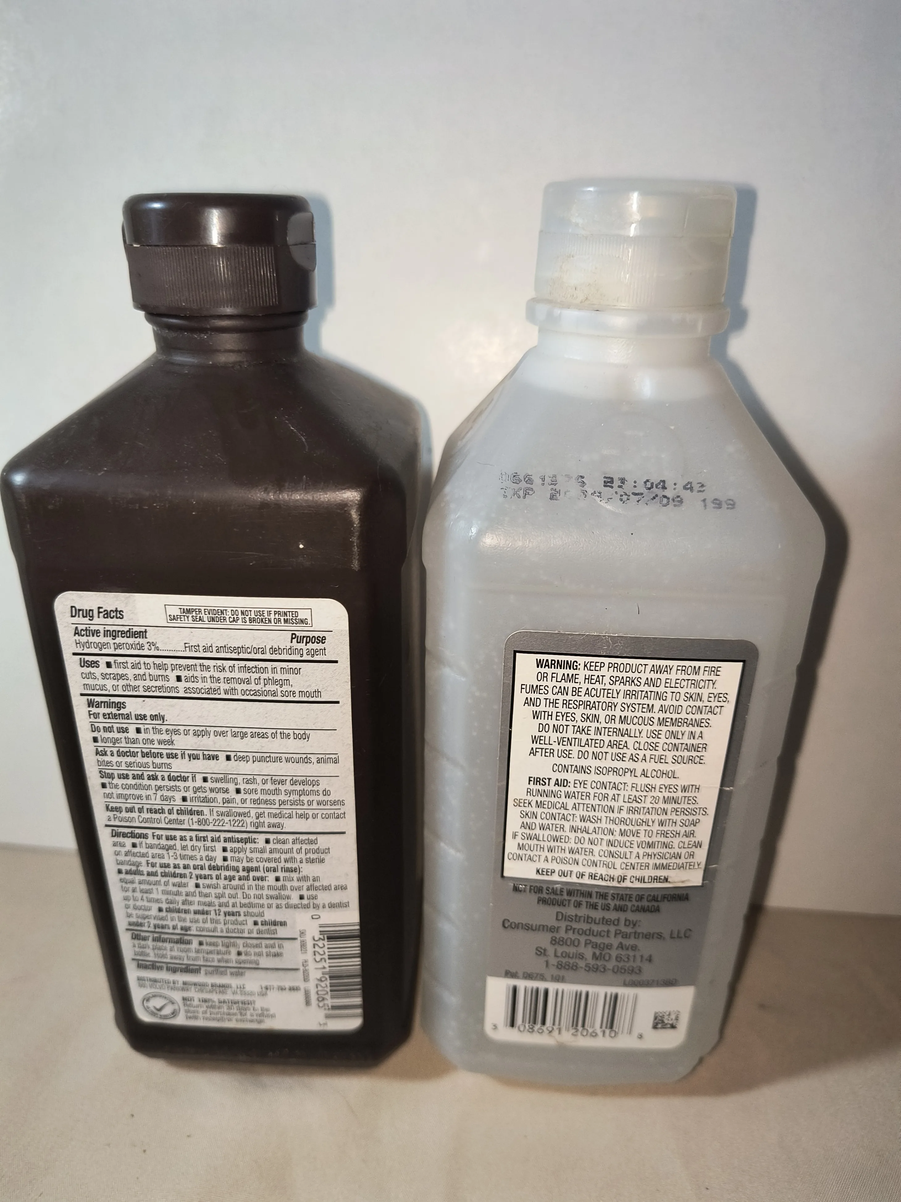 First Aid Lot: 99% Isopropyl Alcohol & 3% Hydrogen Peroxide - photo 2