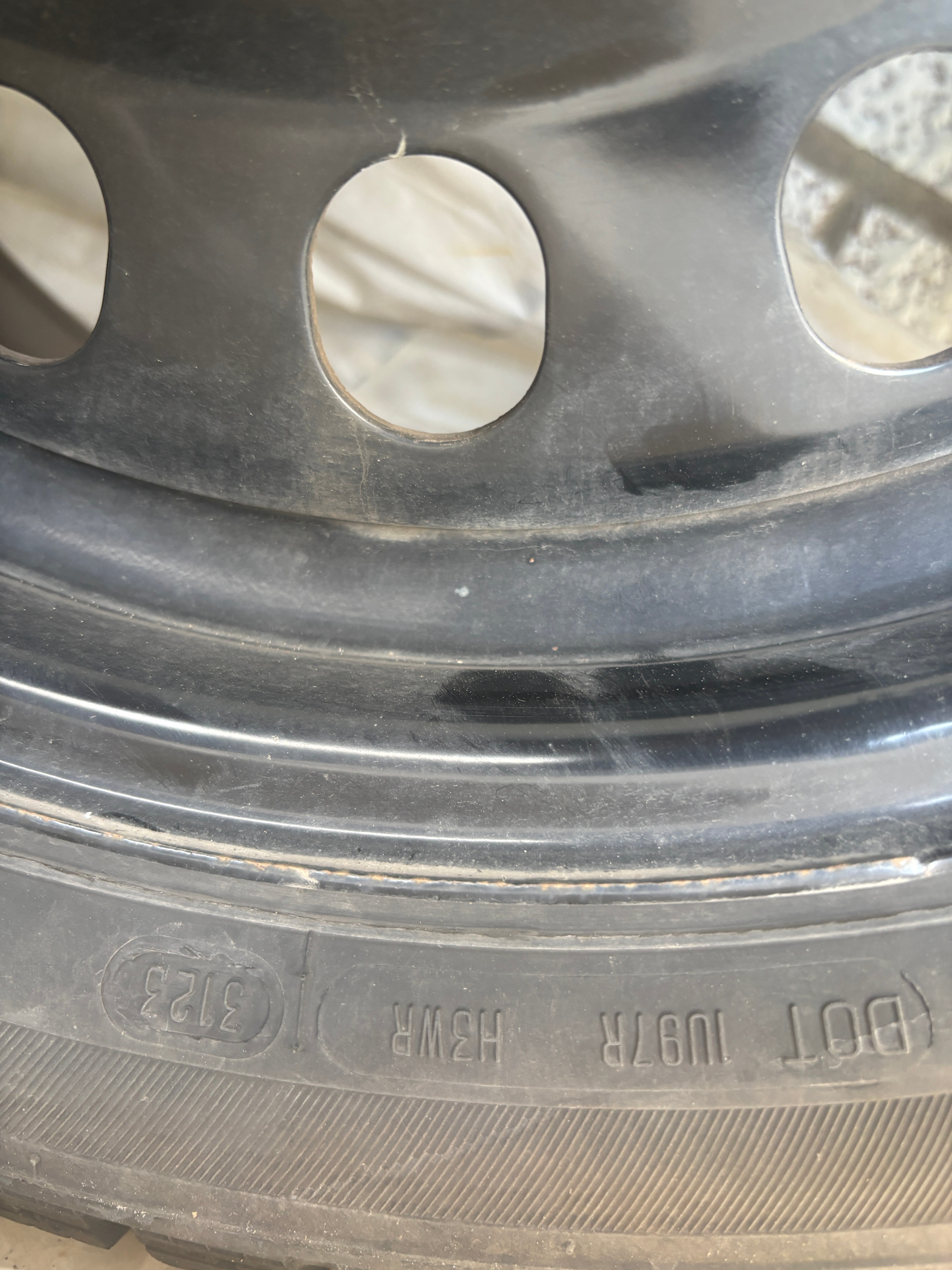 2023 Hyundai Elantra Winter Tires + Rims set – size: 225/45R17 - photo 5