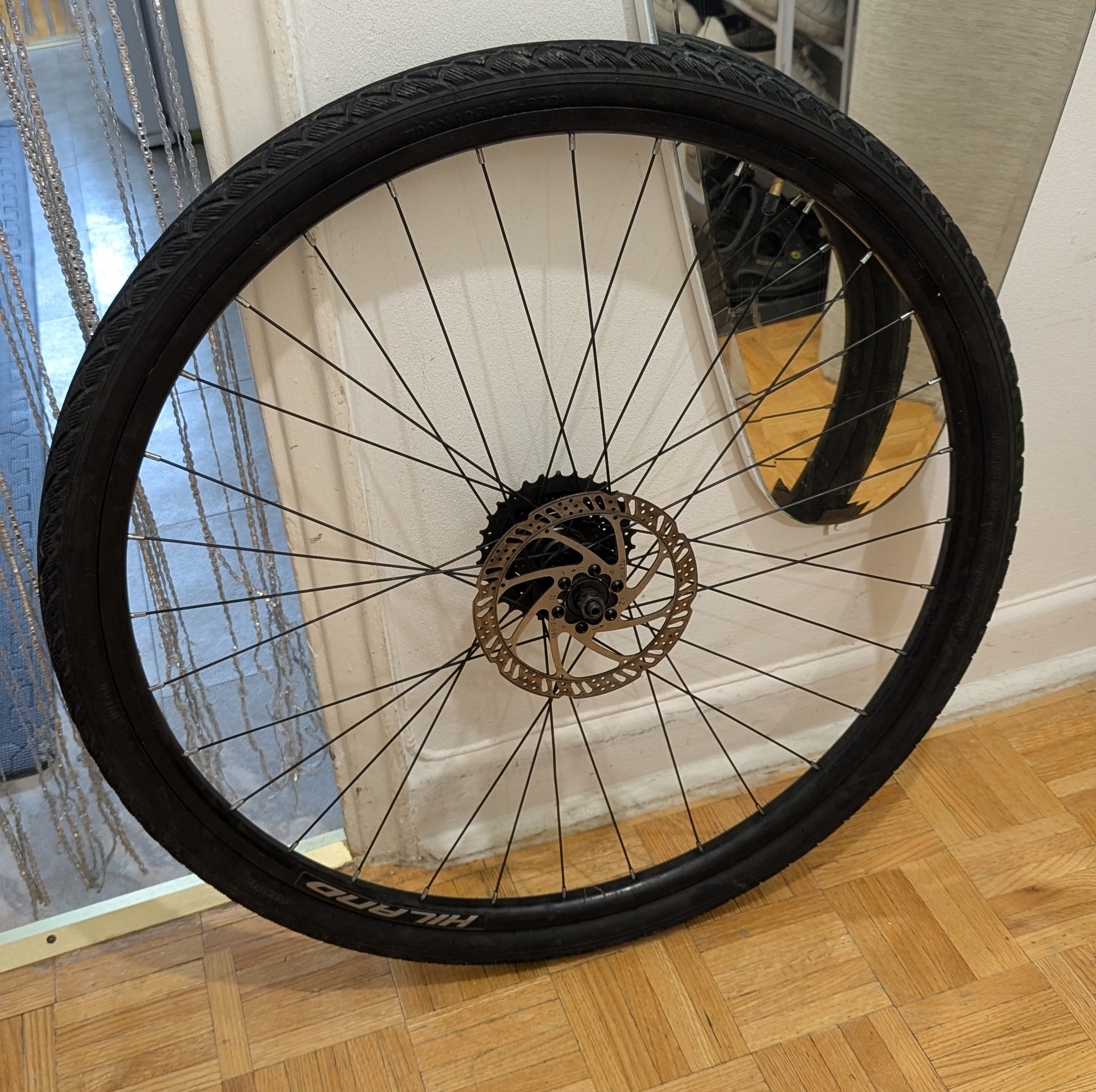 Used 700x42C (42-622) REAR Wheel Bike Bicycle with Disc Brake