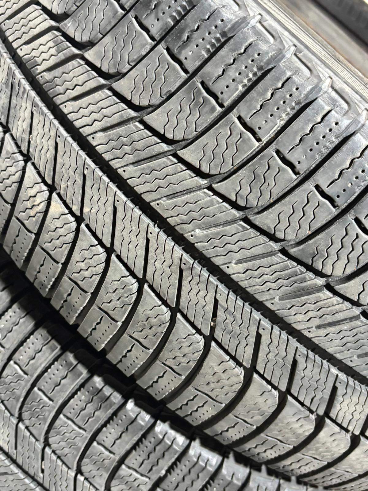 17”VW Tiguan/Passat/Beetle/Q3 (5x112)+235/55/R17 Michelin snows - photo 3
