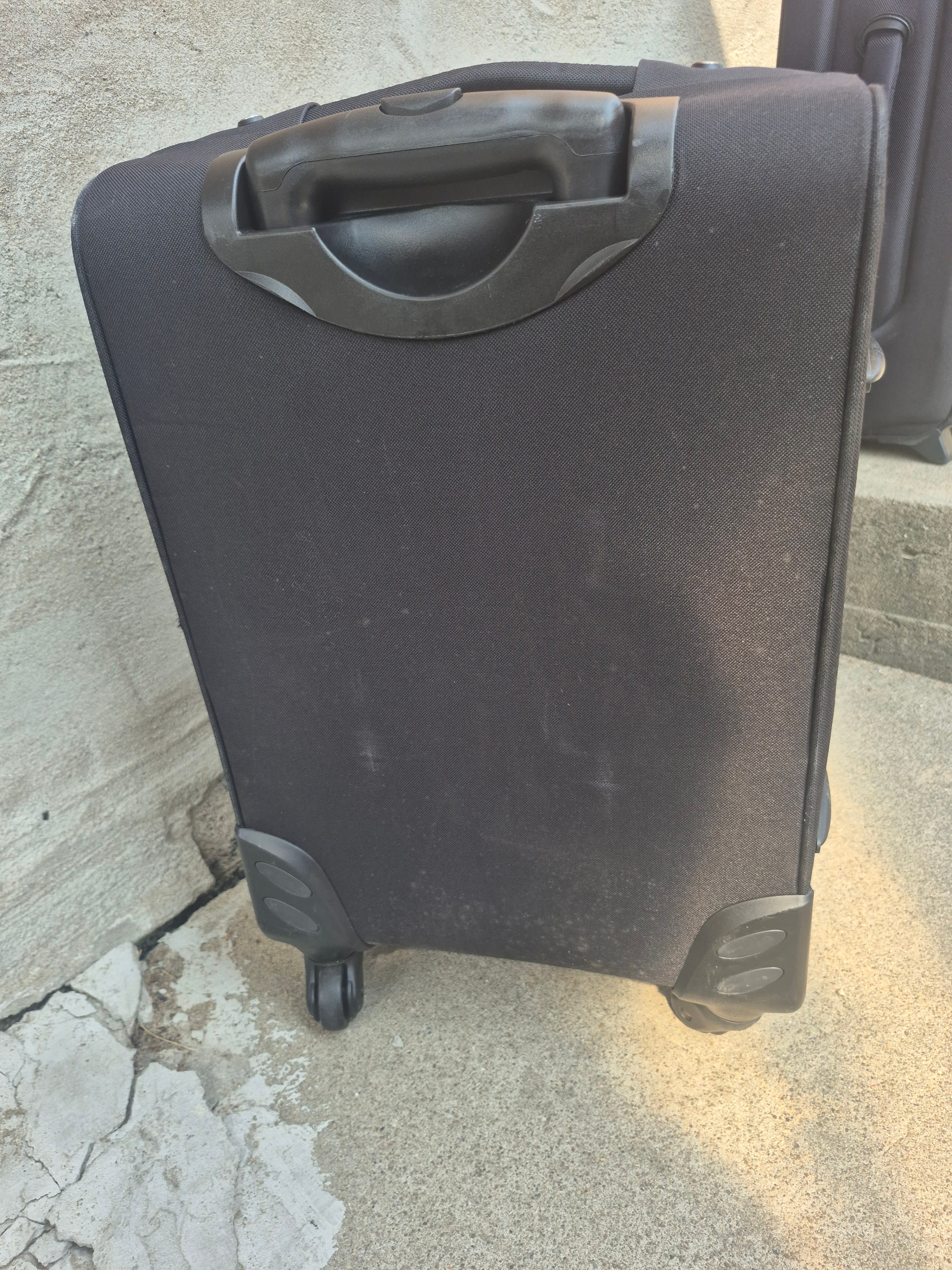 22” Rolling Suitcase / Carry-On Travel Luggage – Black - photo 4