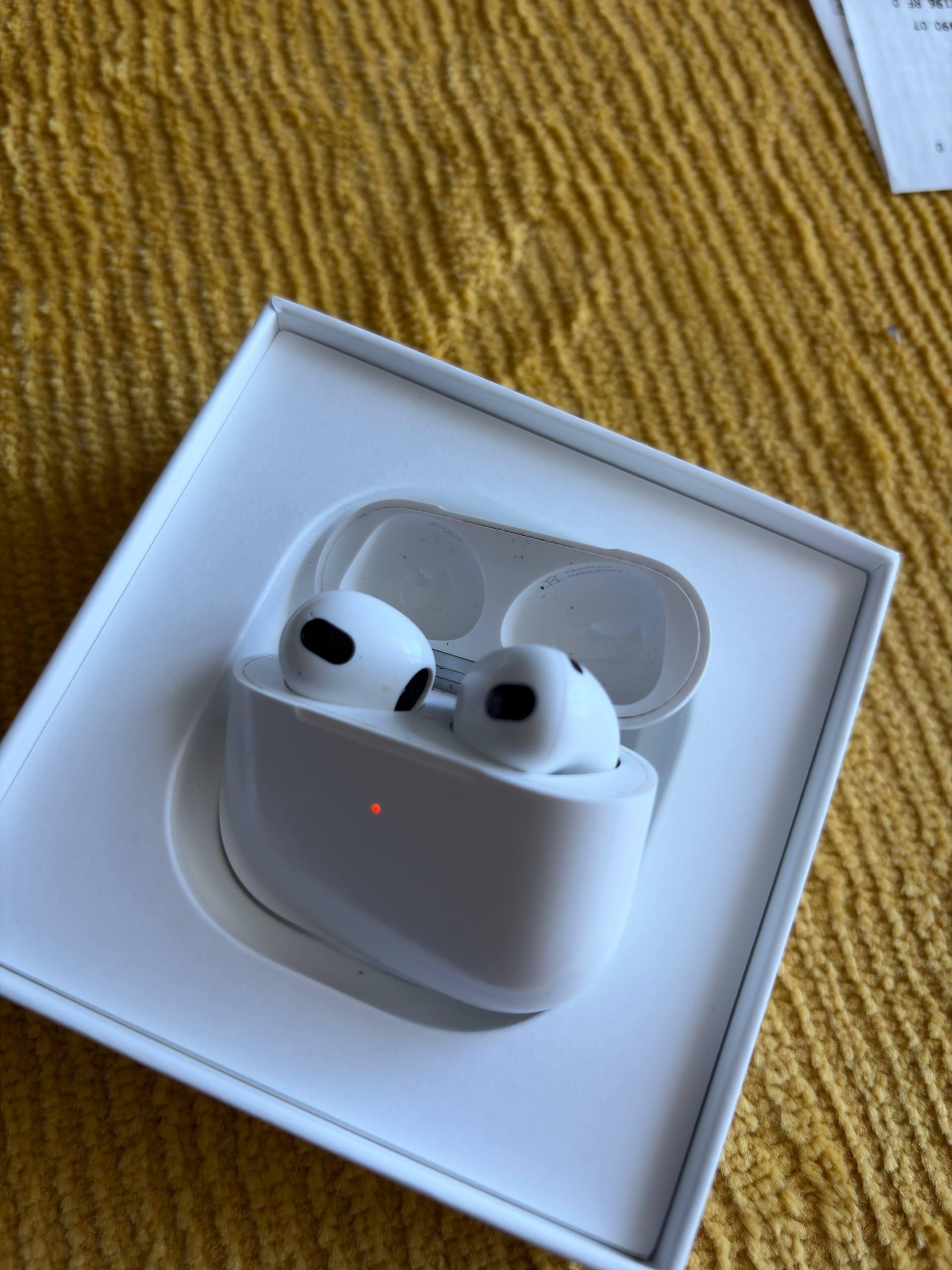 Apple AirPods 3rd Generation Microphone Not Working