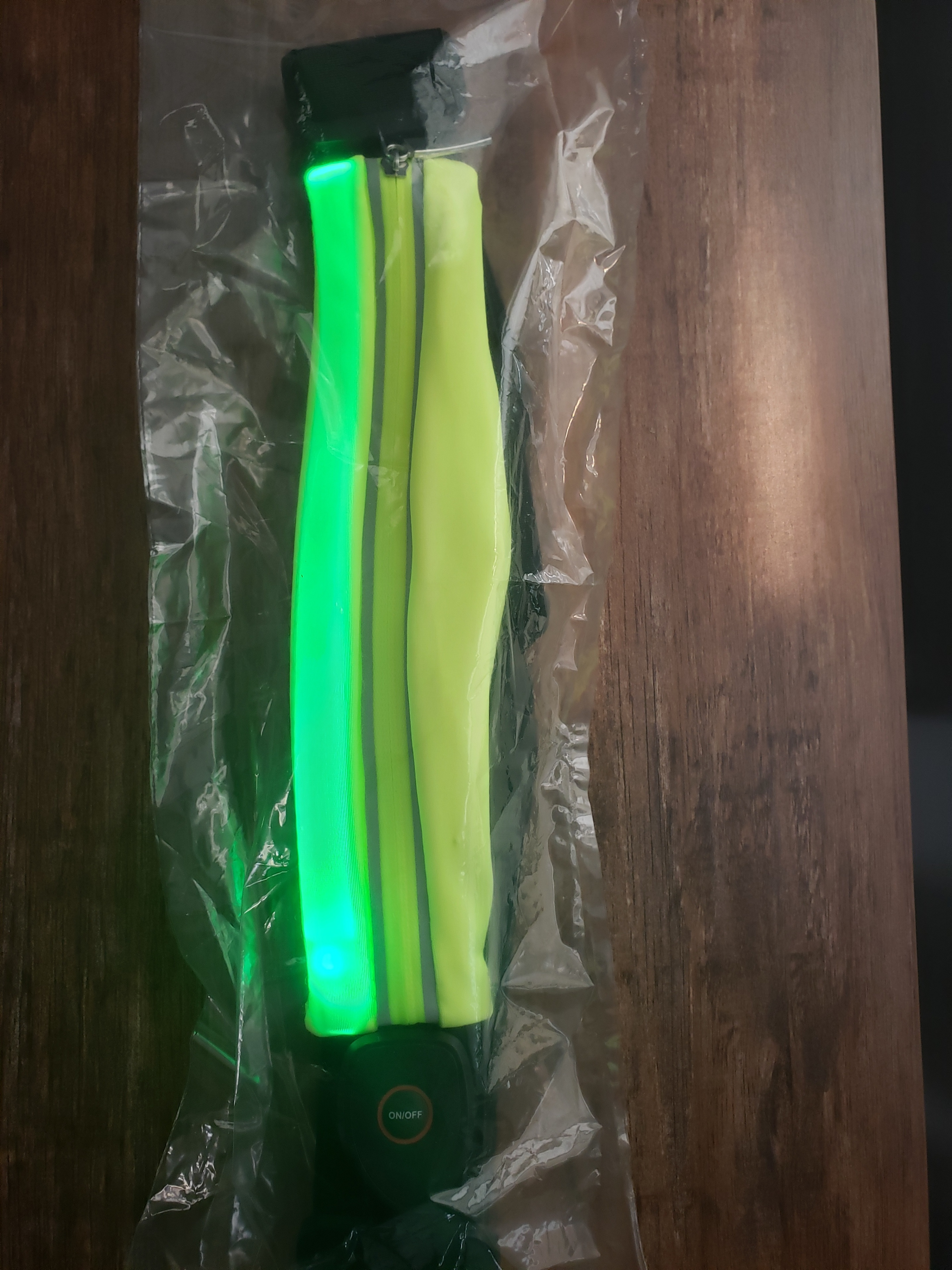 Rechargable LED reflective belt with storage - photo 3