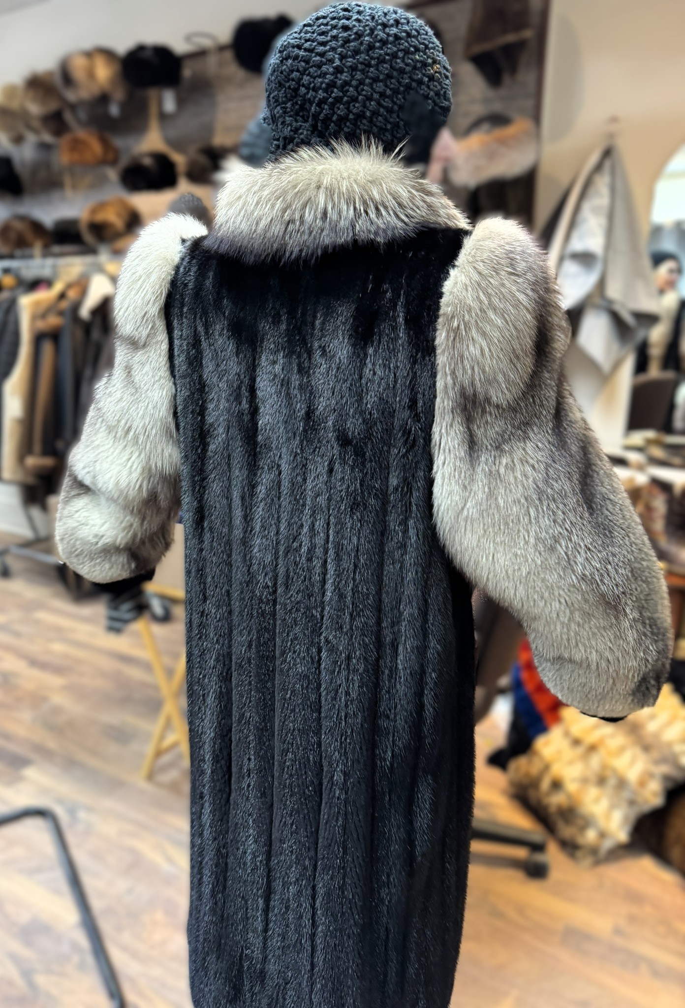 Mink & Indigo Fox Fur Coat / Manteau de fourrure vison et renard - photo 4
