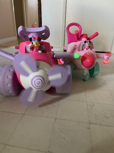 Disney Minnie Airplane Ride-On Bundle (Motorized 6V +  ) - photo 4