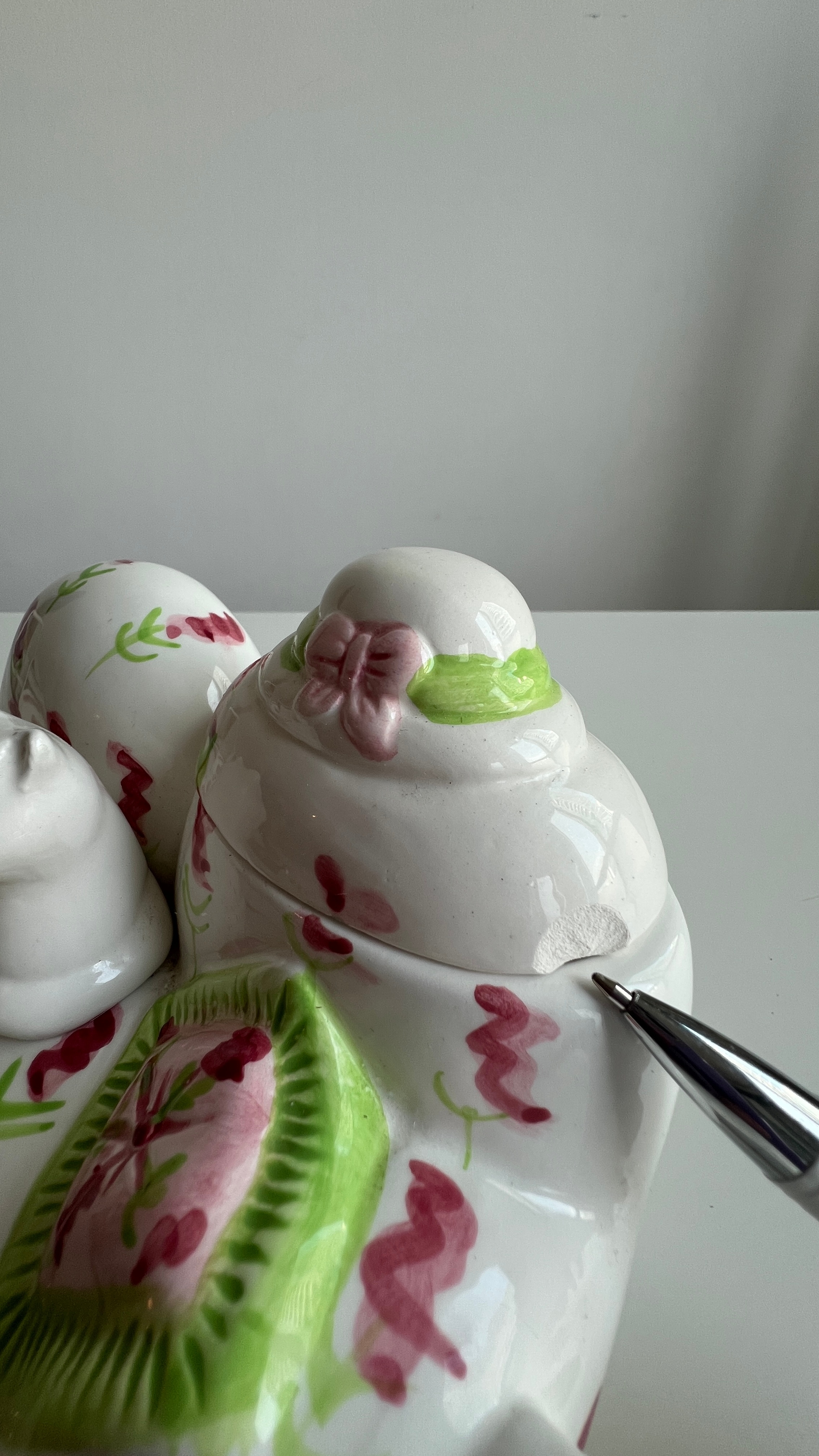 Vintage Cardinal "Cat on Couch" Novelty Teapot (as is) - photo 5