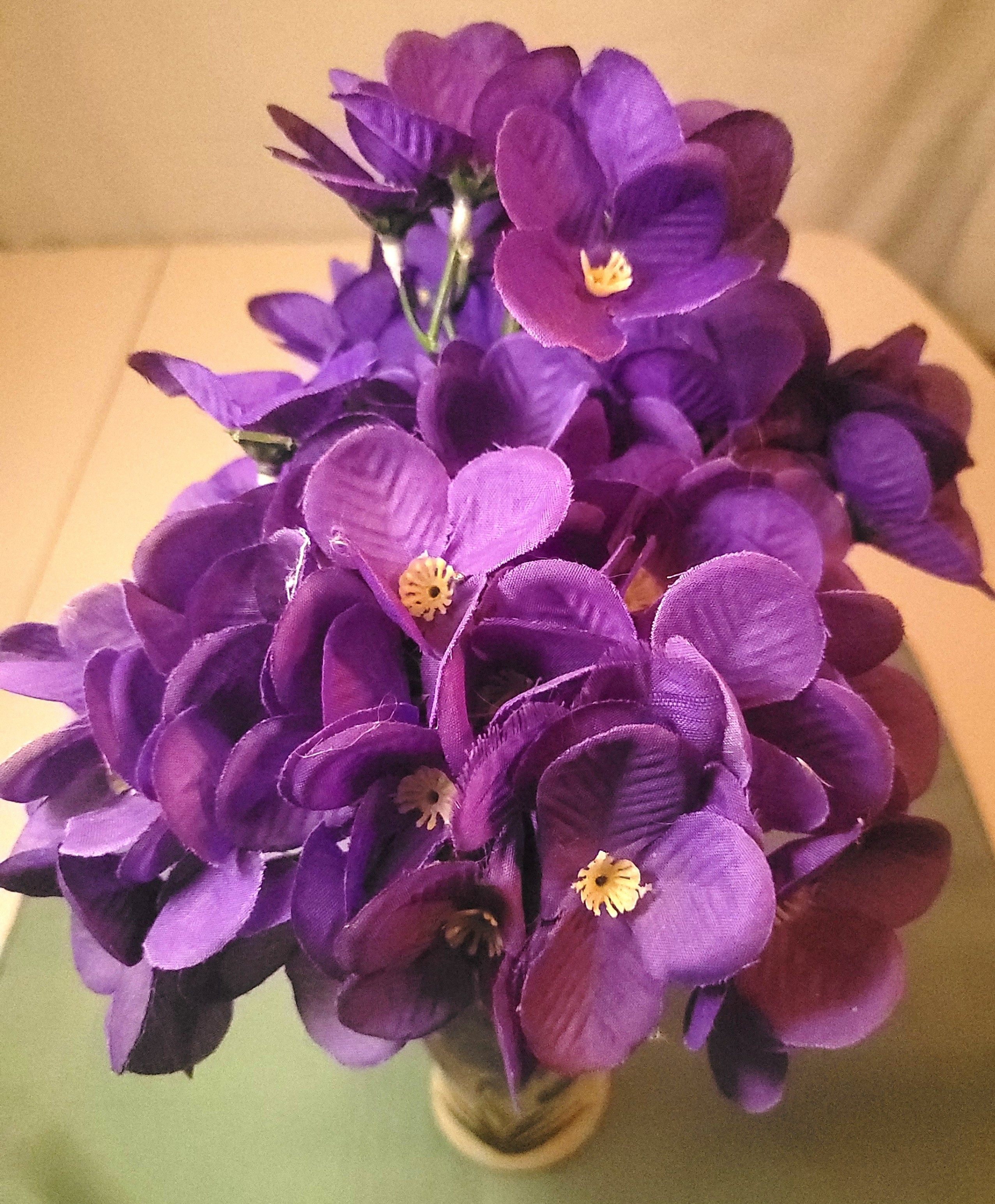 1970 Hand Painted Japanese Ceramic Vase Faux Purple Hydrangeas - photo 4