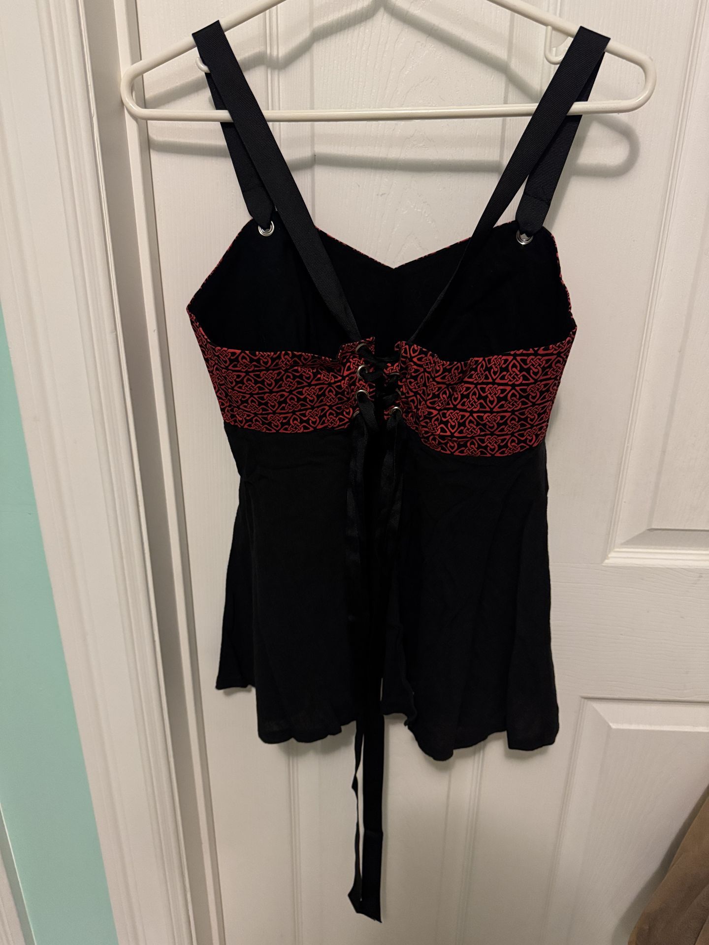 Black and Red Halter Top with Lace-Up Back - photo 2
