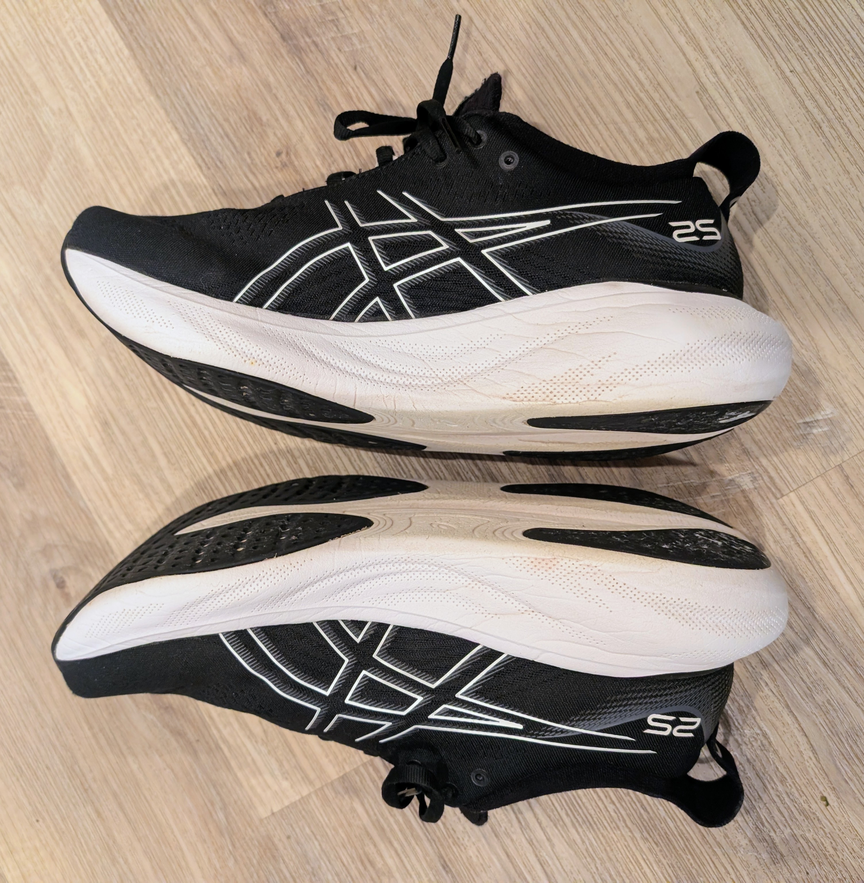 ASICS Gel-Nimbus 25 Black/White colorway. - photo 5
