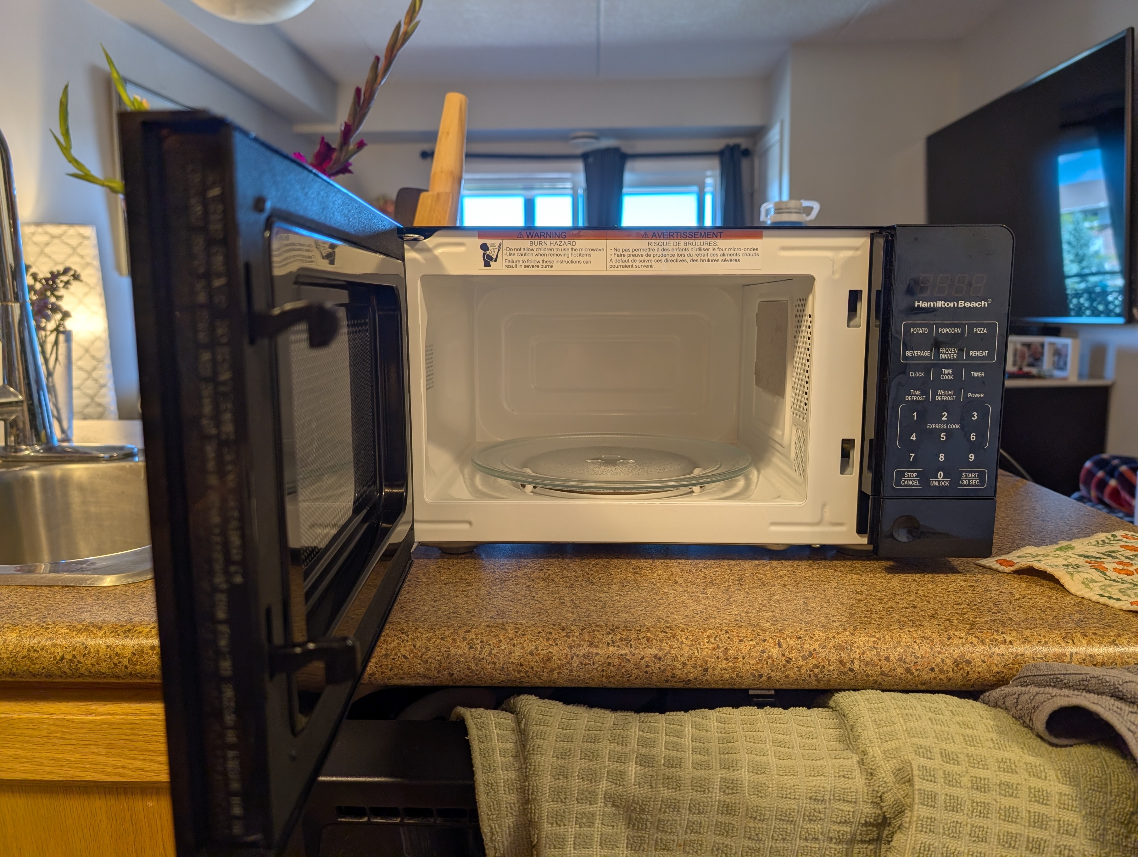 Hamilton Beach Microwave Oven