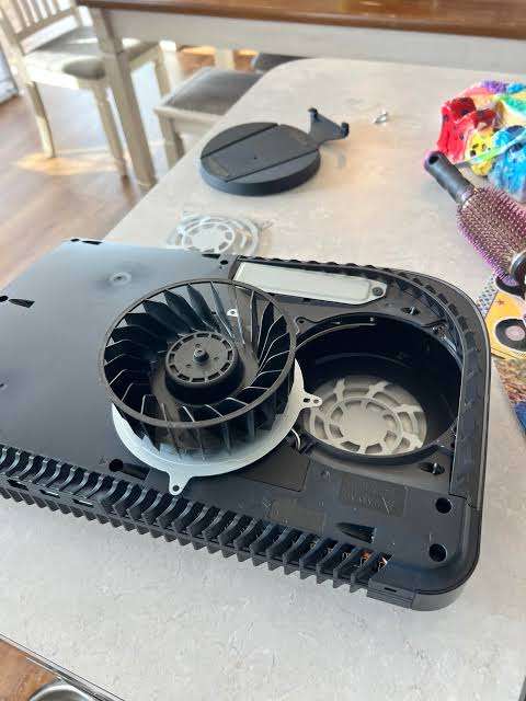 Console Loud Fan? Deep Clean + Repaste - PS4 PS5 Xbox - Toronto