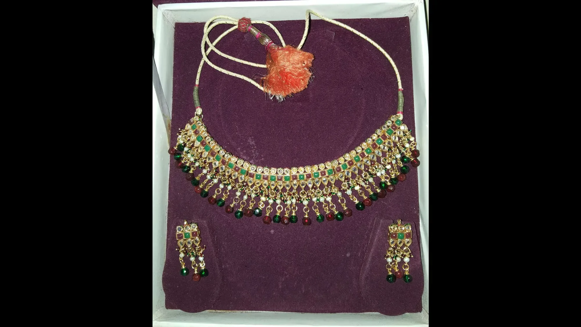 Stunning Vintage Beaded Necklace Earrings Set - photo 3