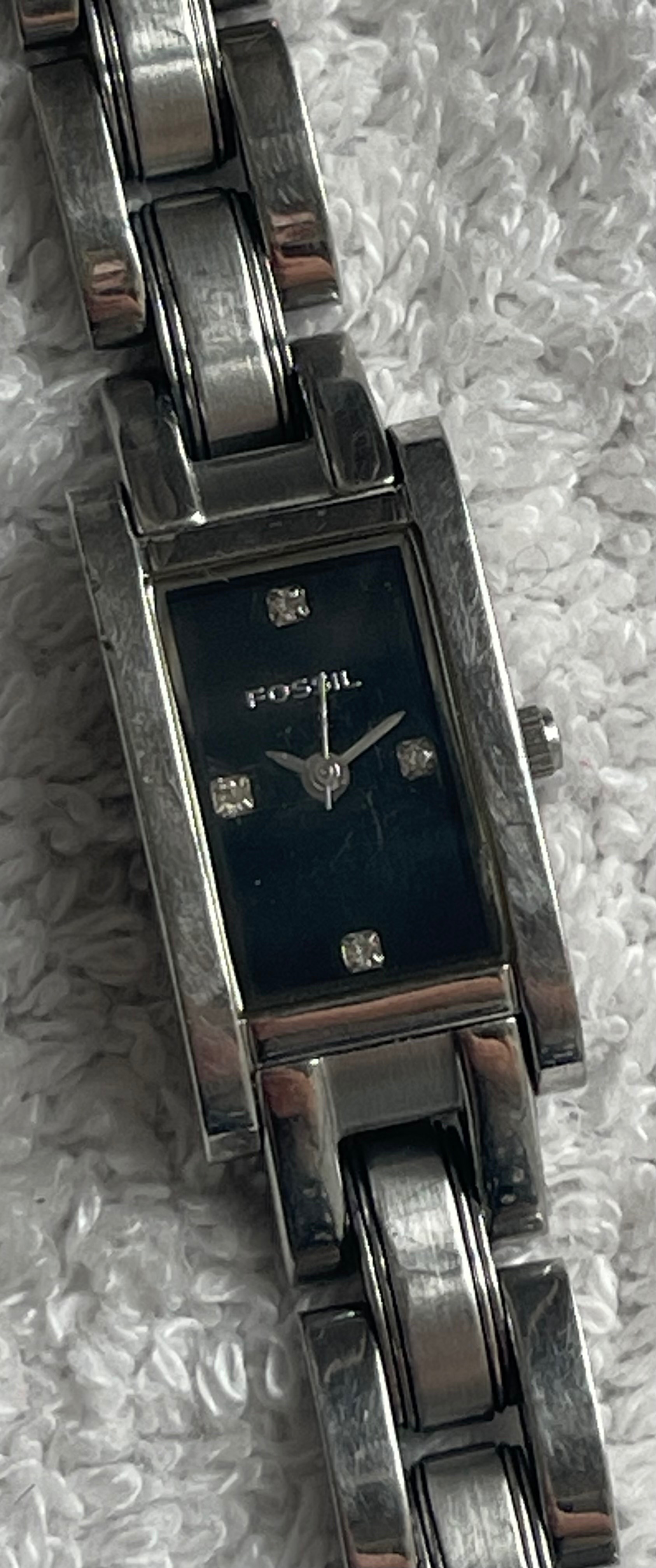 Vintage Fossil Silver Tank Watch ES-9716 (Needs Battery) - photo 2