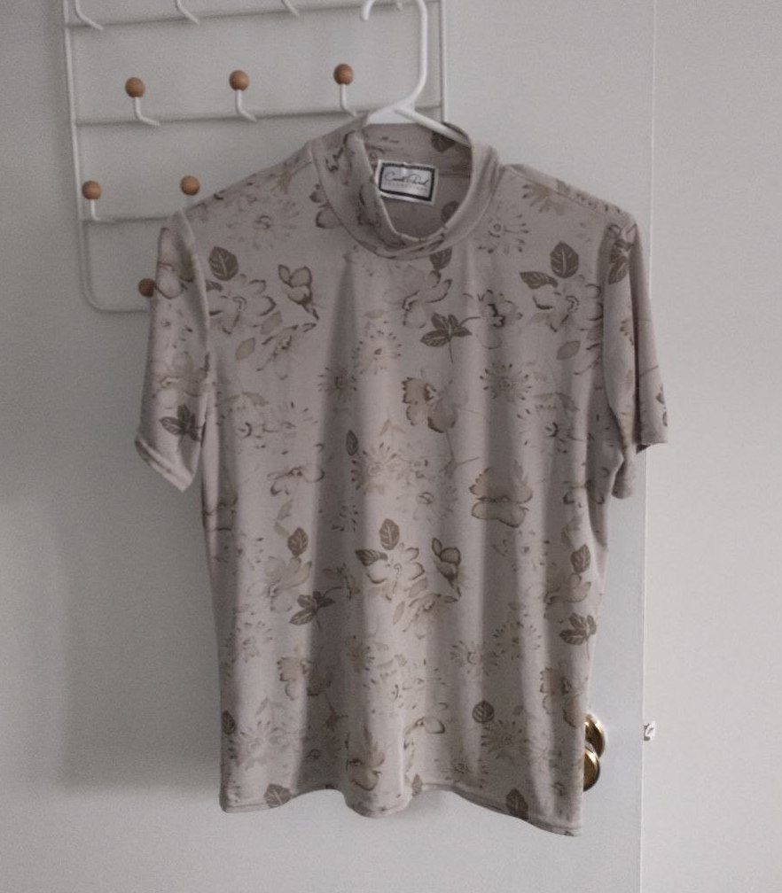 Women's vintage tops bundle - photo 2