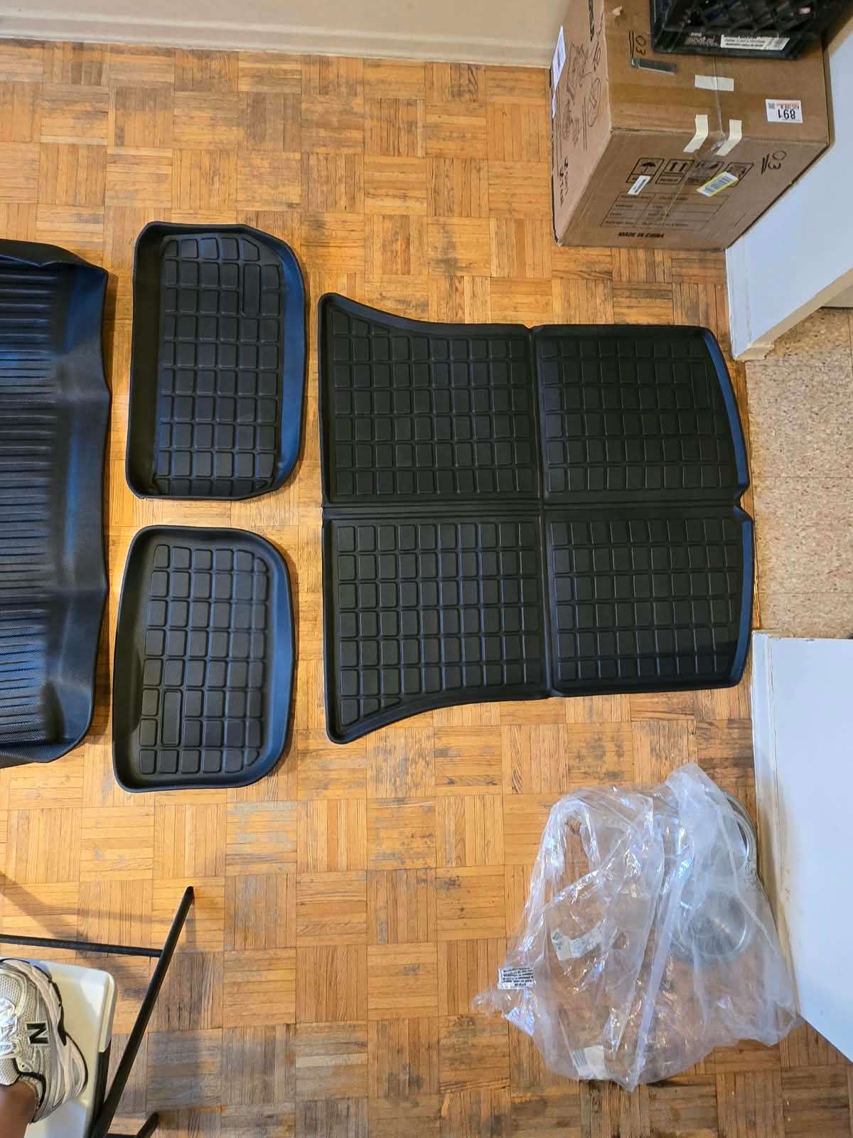 3. Floor Mats for Tesla Model Y 5-Seater 2020-2025 - photo 2