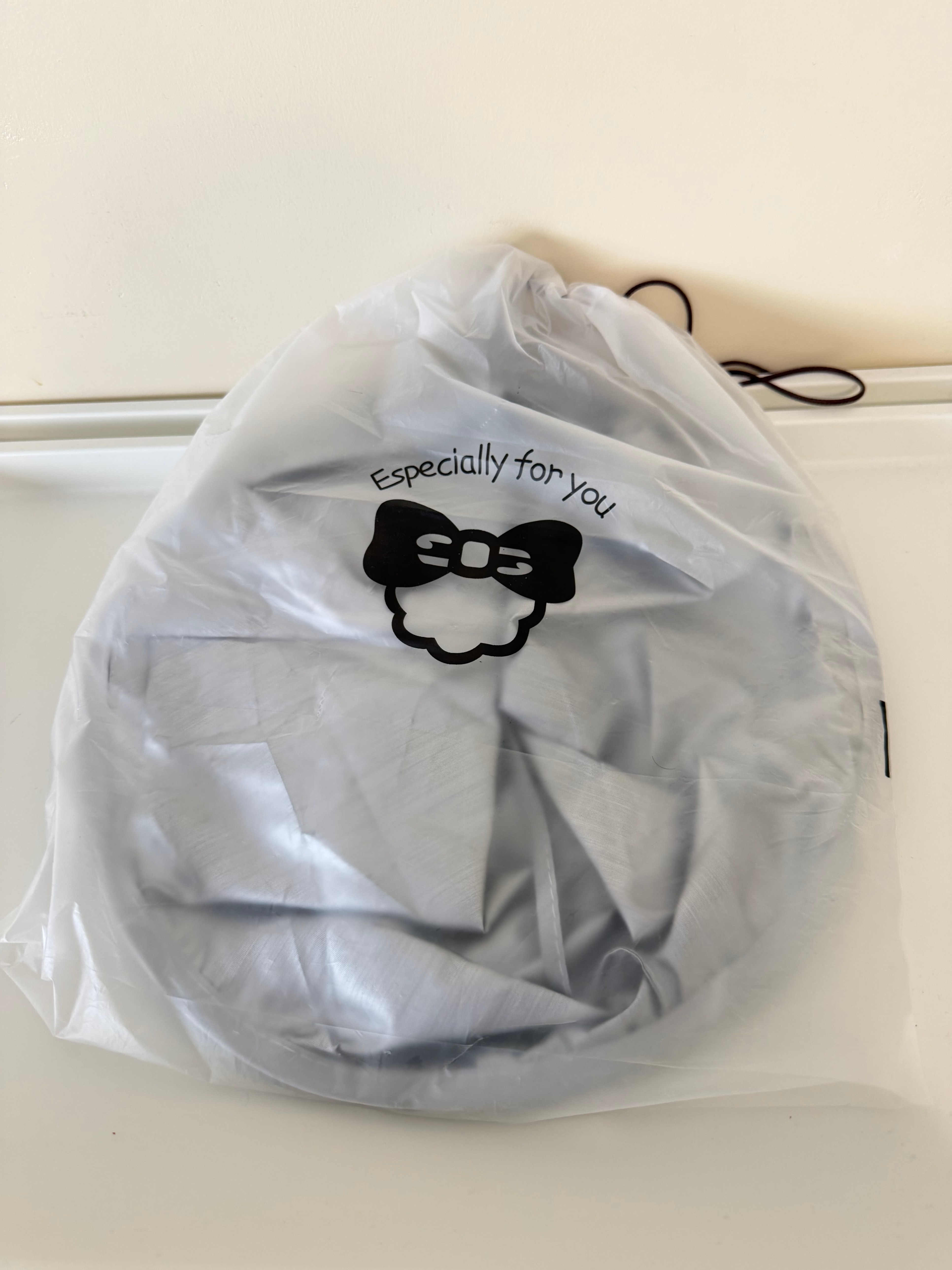 Foldable Hair Cutting Cape with Hair Catcher – Silver - photo 2
