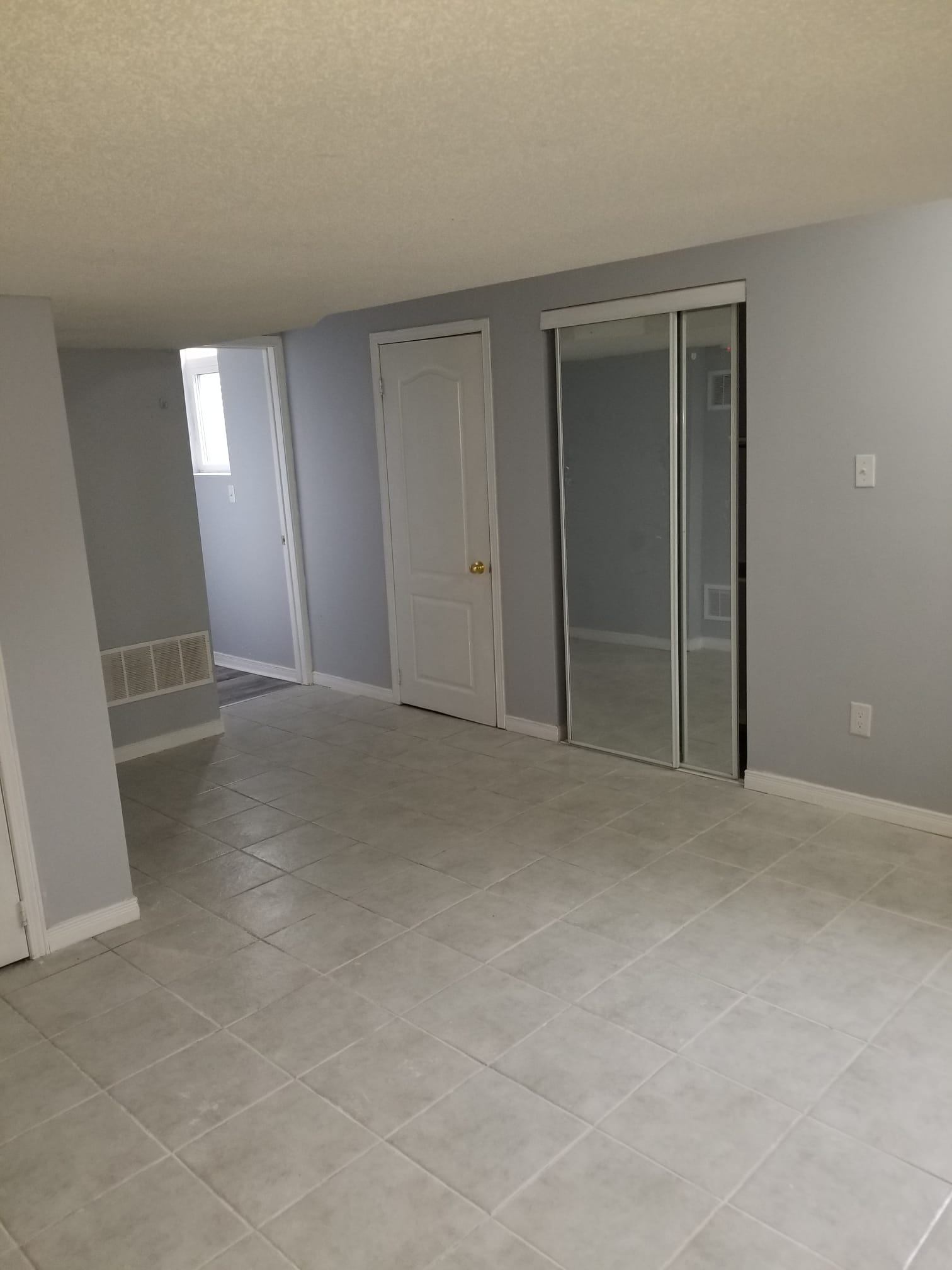 1 Bedroom Basement for Rent - photo 5