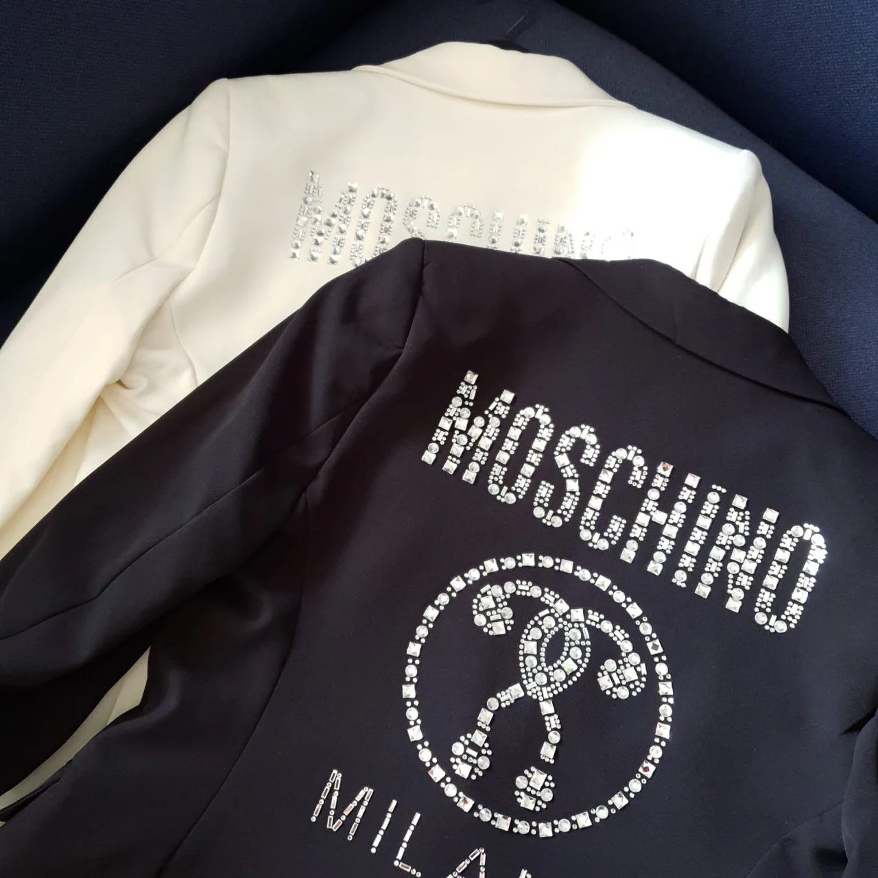Moschino Black Blazer Clear Crystal Rhinestone Logo Size L - photo 3